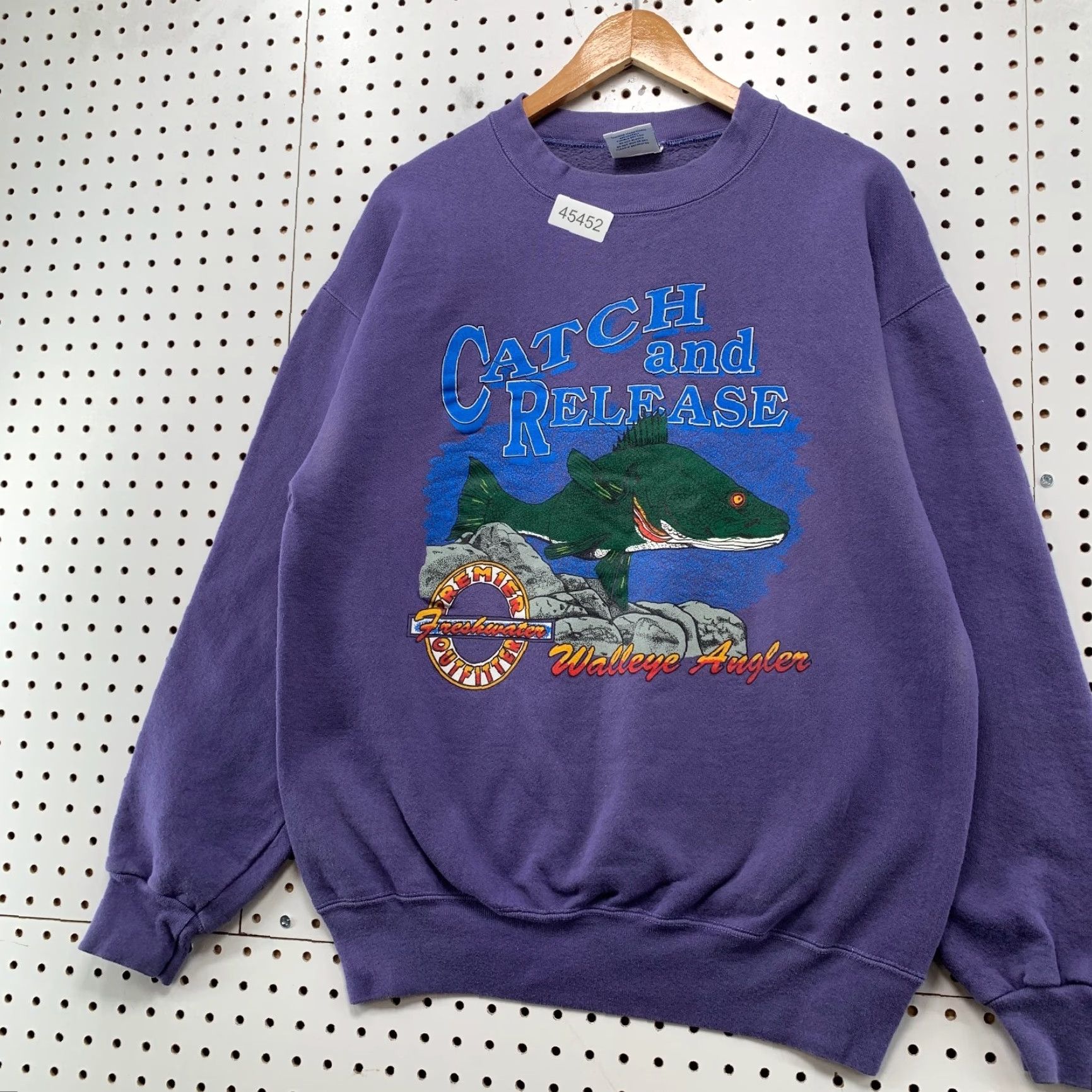 Vintage VINTAGE Premier Sportswear Fishing Sweatshirt Men L Blue Walleye Angler Catch Release USA Shirt Size US L / EU 52-54 / 3 - 3 Thumbnail