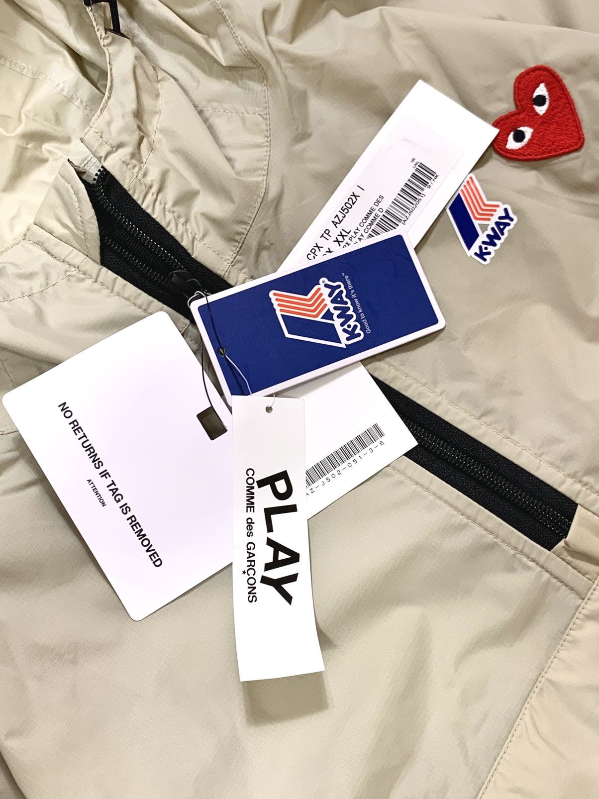Comme des Garcons LIMITED ITEM COMME DES GARCONS PLAY 🔥 Size US XXL / EU 58 / 5 - 5 Thumbnail