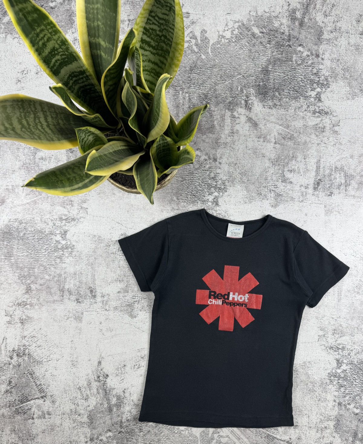 Band Tees Vintage Red Hot Chili Peppers RHCP Y2K 90S T Shirt Tee Top Size S / US 4 / IT 40 - 1 Thumbnail
