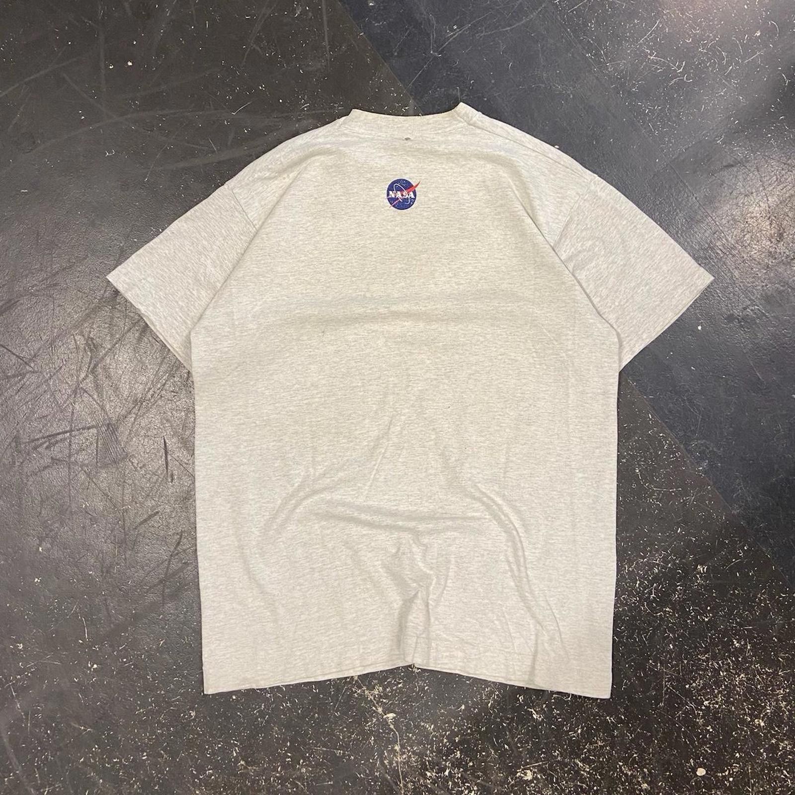 Vintage Vintage 90s Kennedy Space Station NASA Tee Size US L / EU 52-54 / 3 - 6 Thumbnail