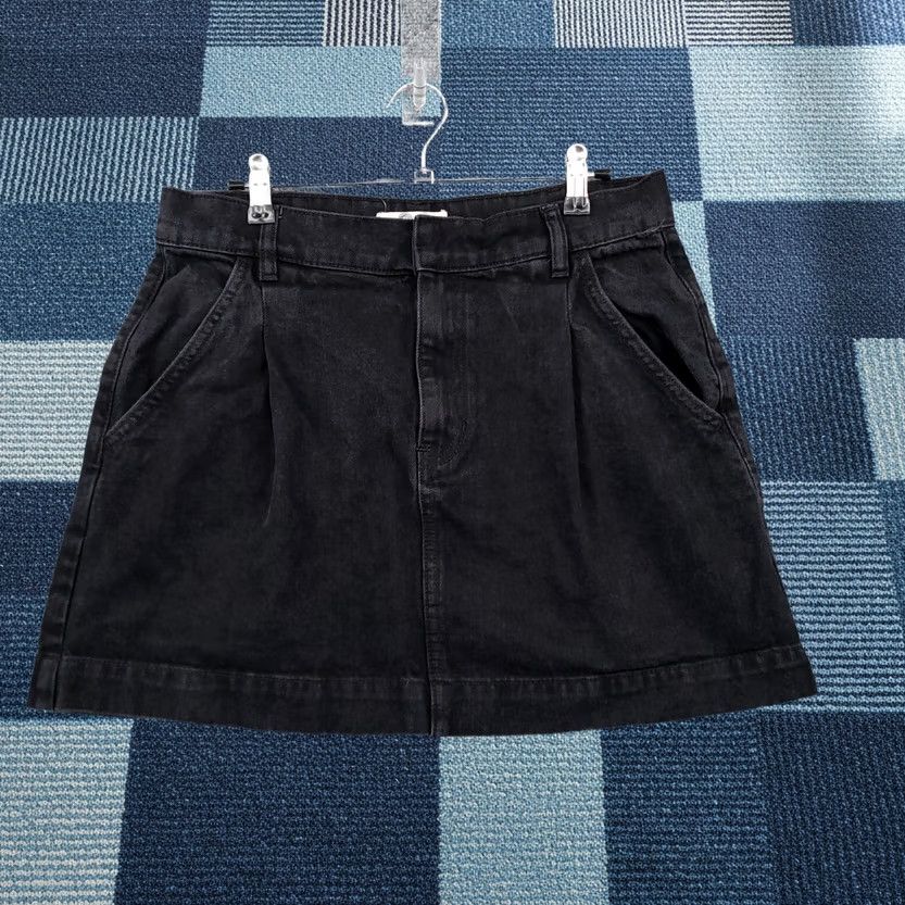 Vintage We The Free Skirt Womens 30 Black Mini Short Zip Closure Denim Casual Size 30" / US 8 / IT 44 - 1 Thumbnail