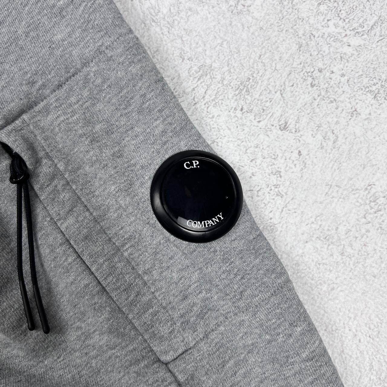 C.P. Company C.P. Company Grey Crew Neck Sweatshirt Arm Lens Logo Detail Size US S / EU 44-46 / 1 - 15 Thumbnail
