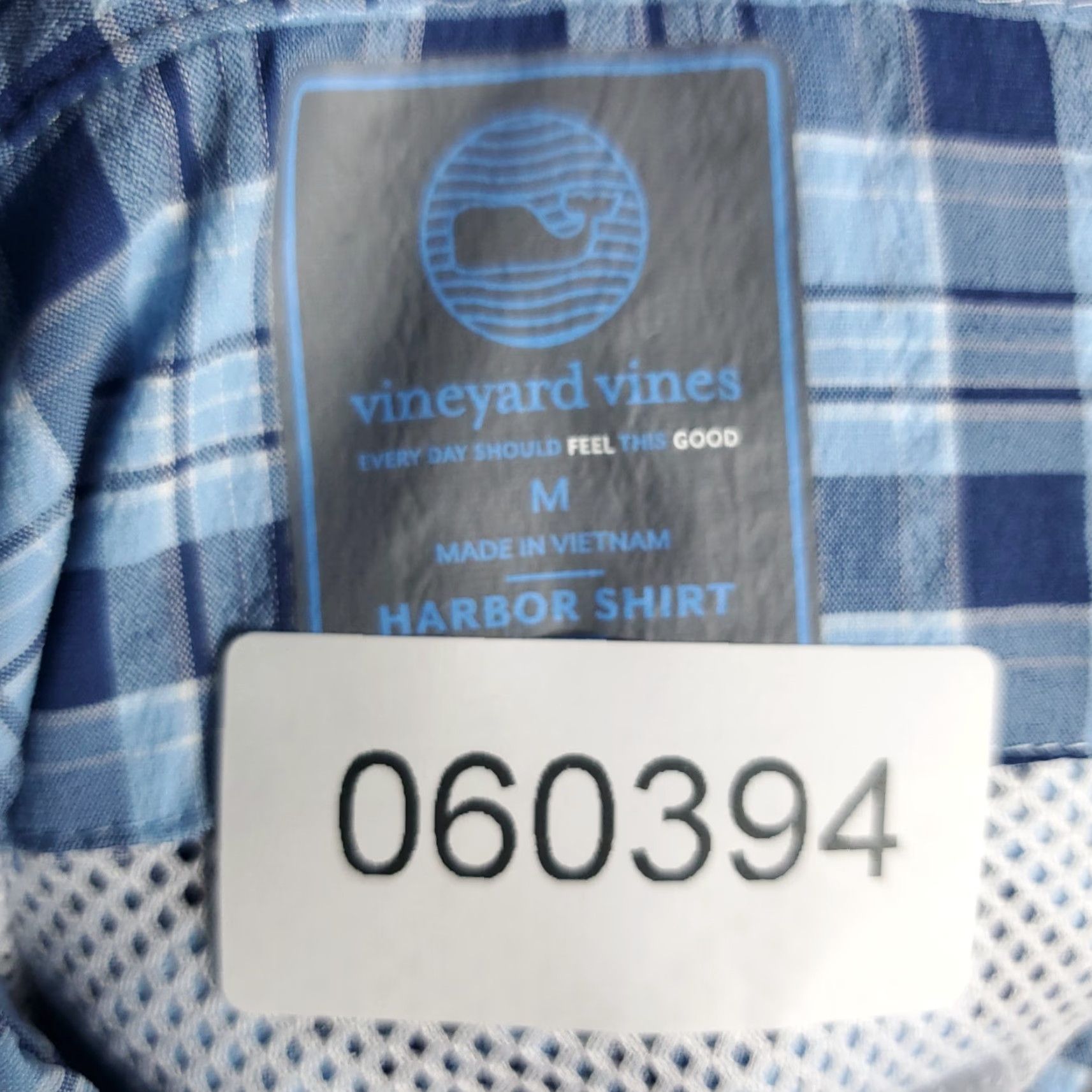 Vineyard Vines VINEYARD VINES Shirt Mens Medium Blue Plaid Nylon Vented Button-Up Long Sleeve Size US M / EU 48-50 / 2 - 7 Thumbnail