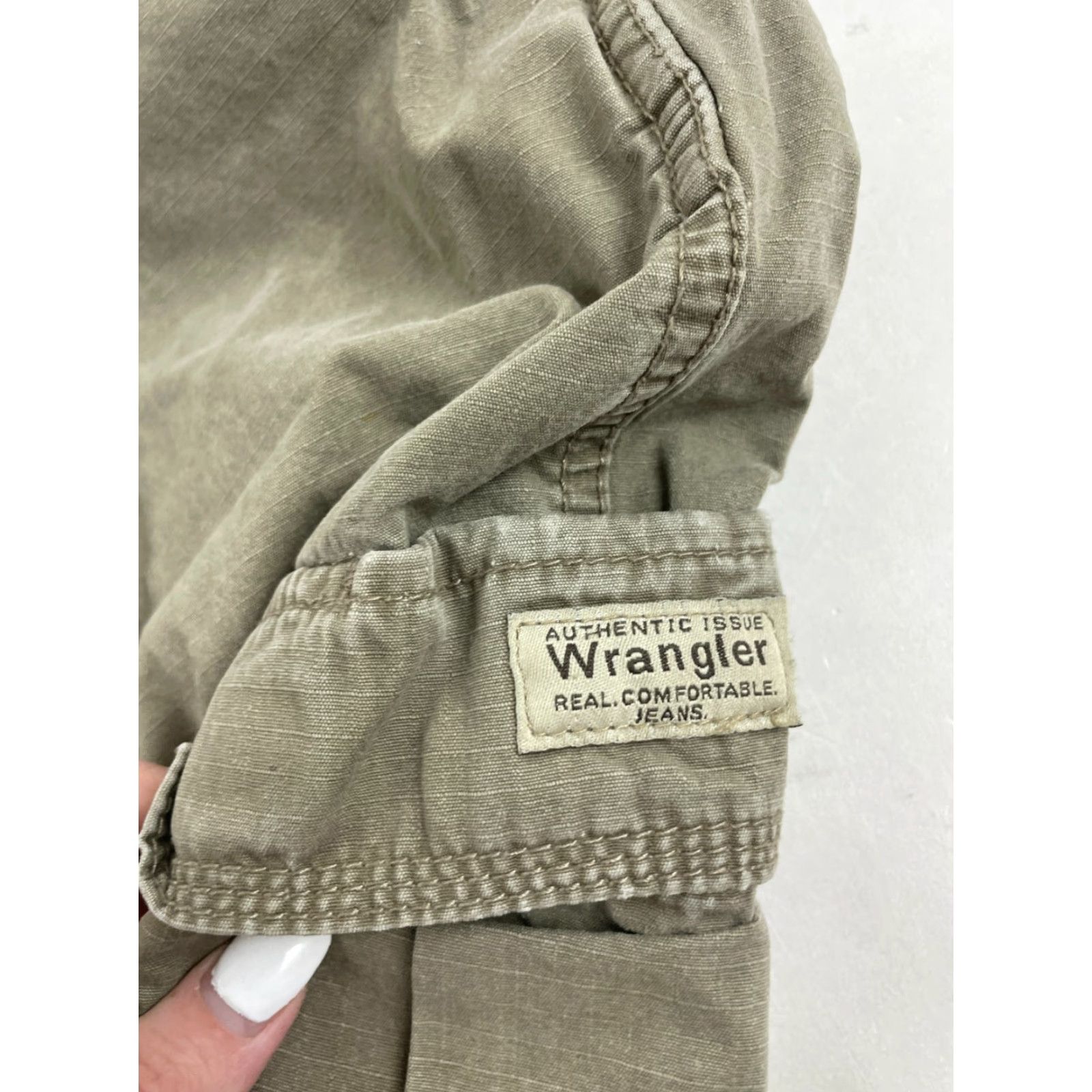 Wrangler Wrangler Pants Mens 38x32 Cargo Pockets Straight Brown Tan Casual Workwear Modern Cargo Pocket Mens Regular Size 38x32 Size US 38 / EU 54 - 5 Thumbnail