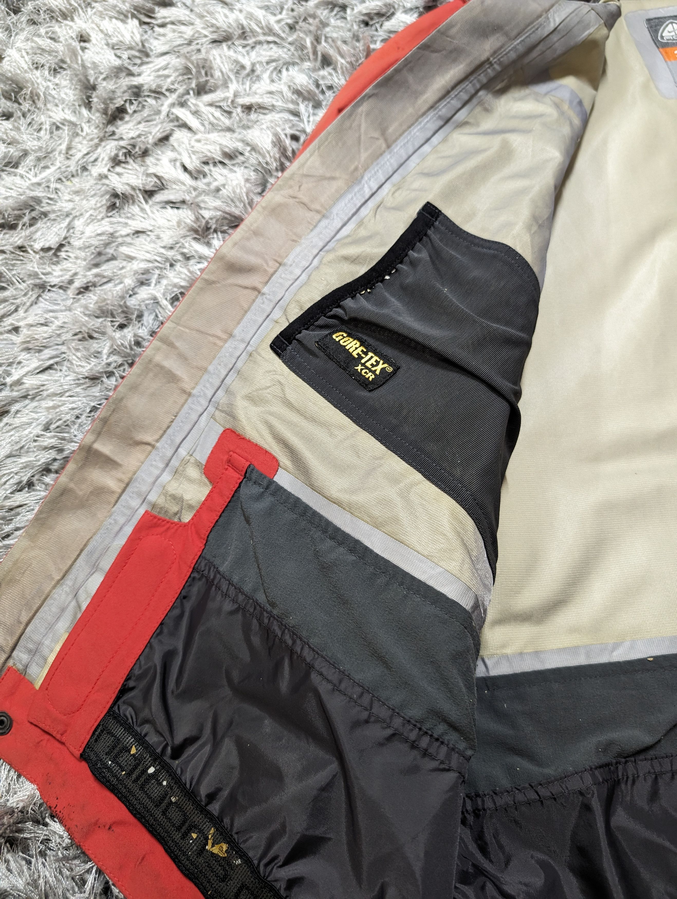 Goretex × Nike ACG Nike ACG x Gore-tex XCR Misery Soft Shell Jacket Windproof Size US S / EU 44-46 / 1 - 10 Thumbnail