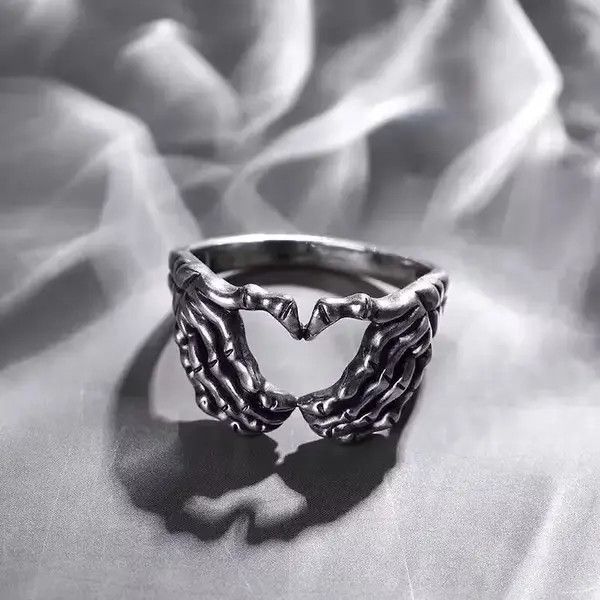 Jewelry Silver Plated Hand Heart Ring (Size 5-11) Size ONE SIZE - 4 Thumbnail