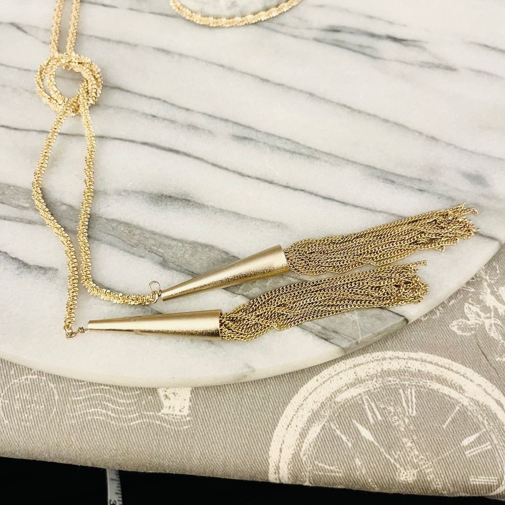 Vintage Vintage Textured Gold Toned Chain Necklace Knot Tassel Size ONE SIZE - 3 Thumbnail