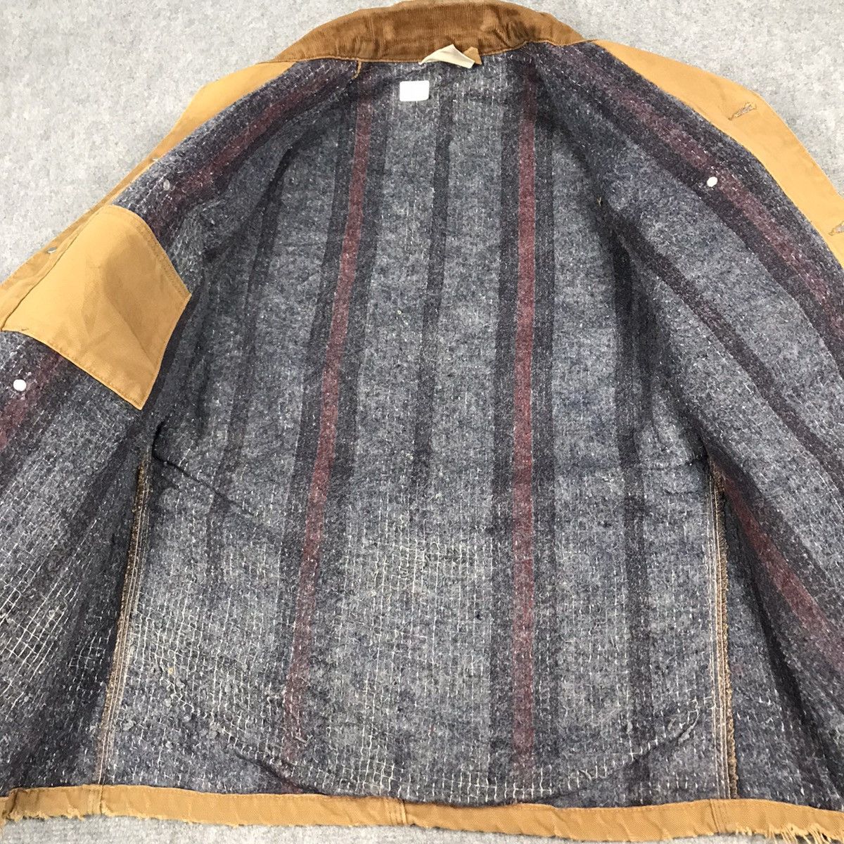 Carhartt × Vintage Carhartt Blanket Jacket Distressed Brown Jacket Size US M / EU 48-50 / 2 - 22 Thumbnail