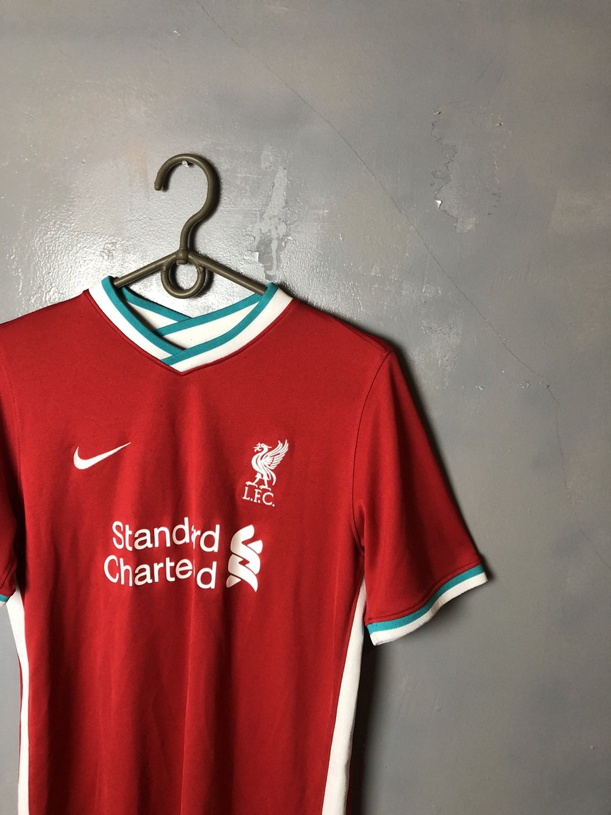 Nike Men’s soccer jersey Nike Liverpool Henderson #14 Size US XS / EU 42 / 0 - 2 Thumbnail