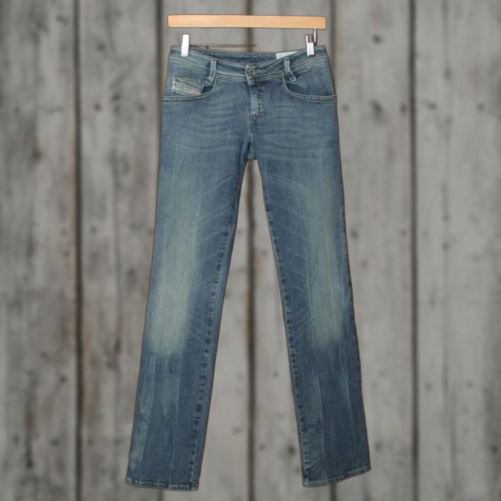 Diesel DIESEL Newz Wash 008N8 Stretch Denim Straight Leg Blue Jeans Women's 26x32 Size 26" / US 2 / IT 38 - 1 Thumbnail