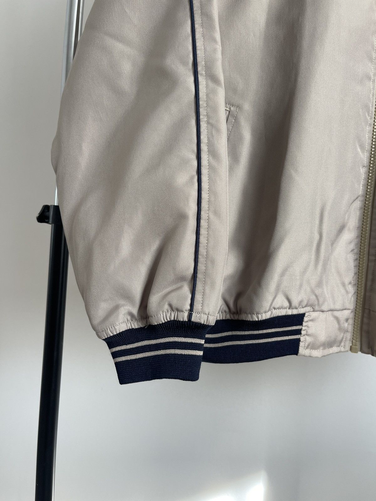 Vintage Vintage innocenti bomber beige light jacket logo Size US L / EU 52-54 / 3 - 5 Thumbnail