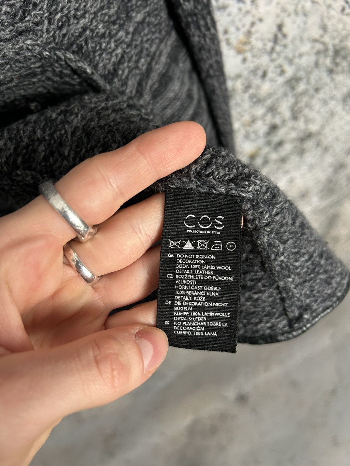 Cos COS Lambs Wool Avantgarde Cardigan Designer Streetwear Size US XS / EU 42 / 0 - 6 Thumbnail