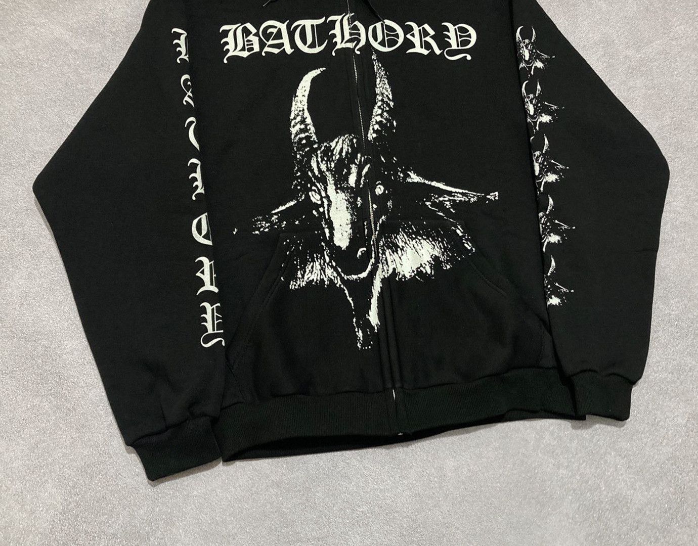 Band Tees Zip-hoodie Bathory - black metal (mayhem , venom , burzum) Size US XL / EU 56 / 4 - 3 Thumbnail
