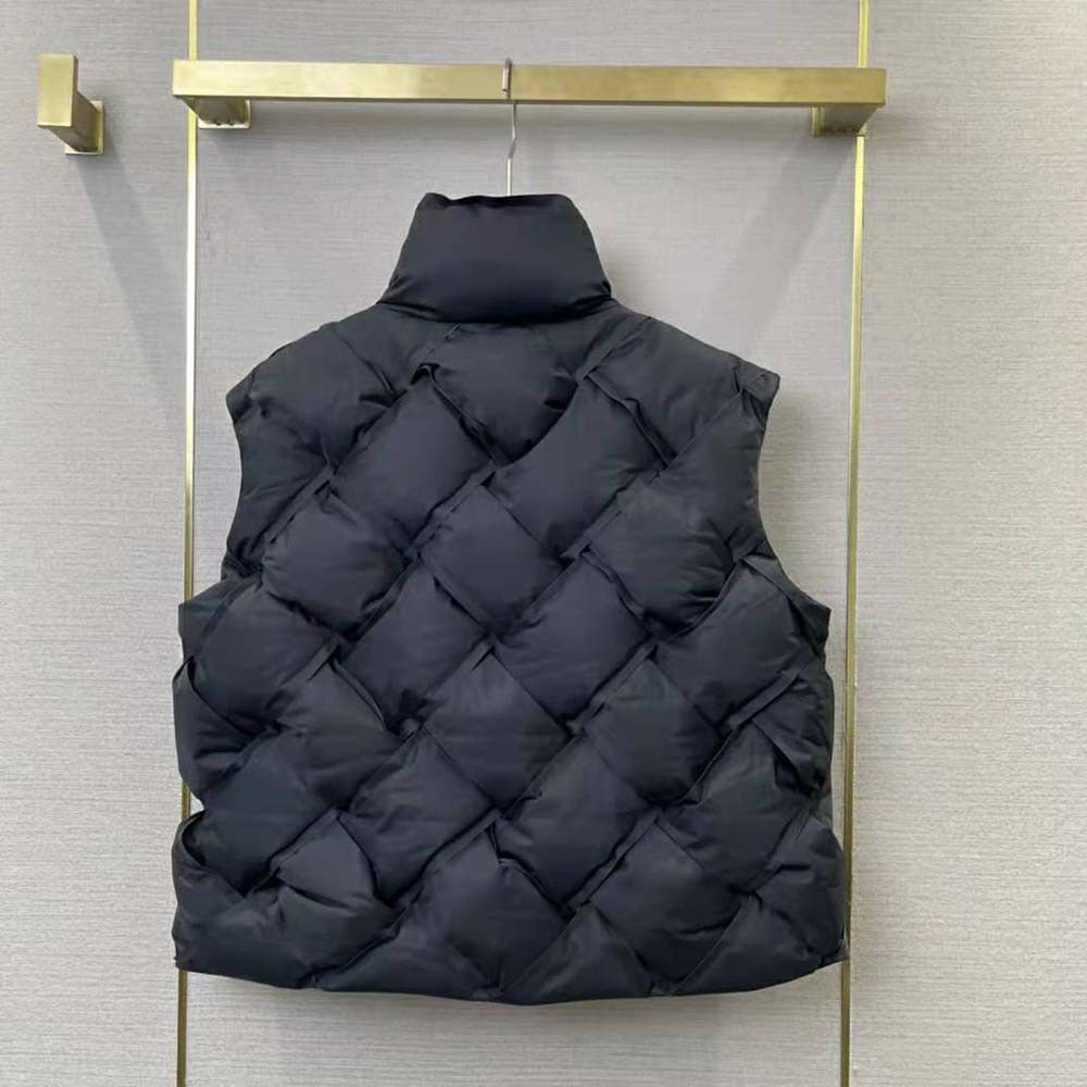 Bottega Veneta o1n1vont1224 Vest in Black Size L / US 10 / IT 46 - 3 Thumbnail