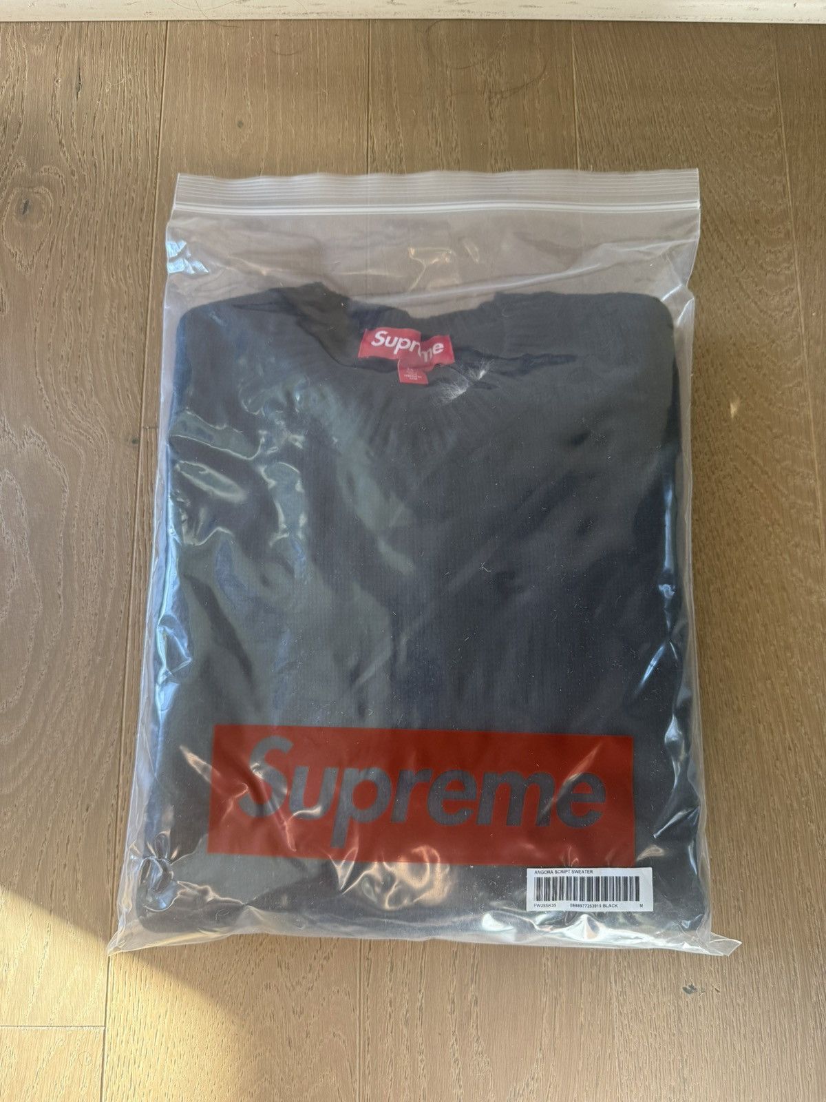 Supreme Supreme Angora Script Sweater Black Size Medium In Hand Size US M / EU 48-50 / 2 - 3 Thumbnail