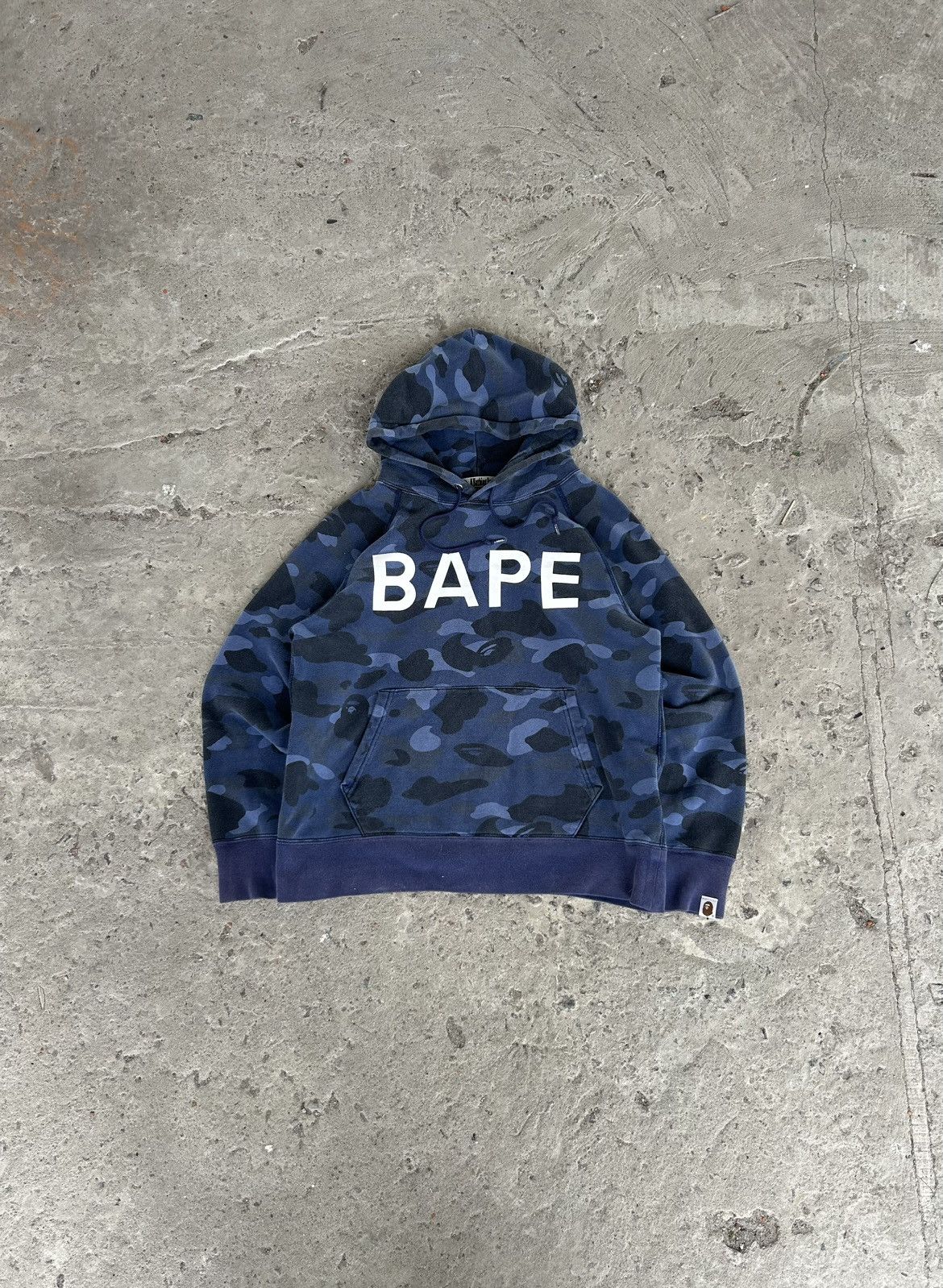 Bape BAPE Blue Camo Logo Hoodie Nigo OG Made In Japan Archive Size US S / EU 44-46 / 1 - 1 Thumbnail