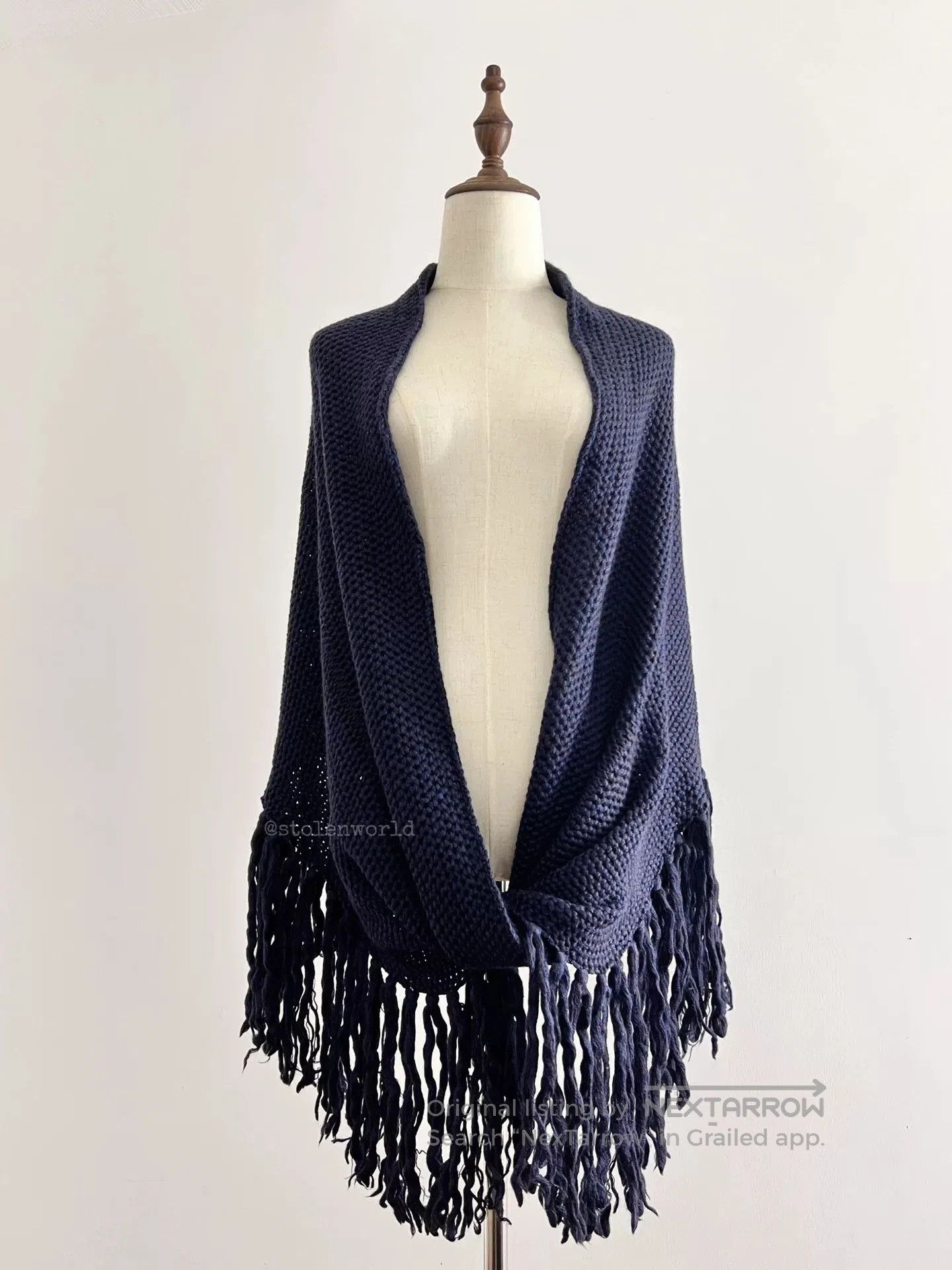 Y's soft wool fringed shawl in navy blue. Size ONE SIZE - 5 Thumbnail