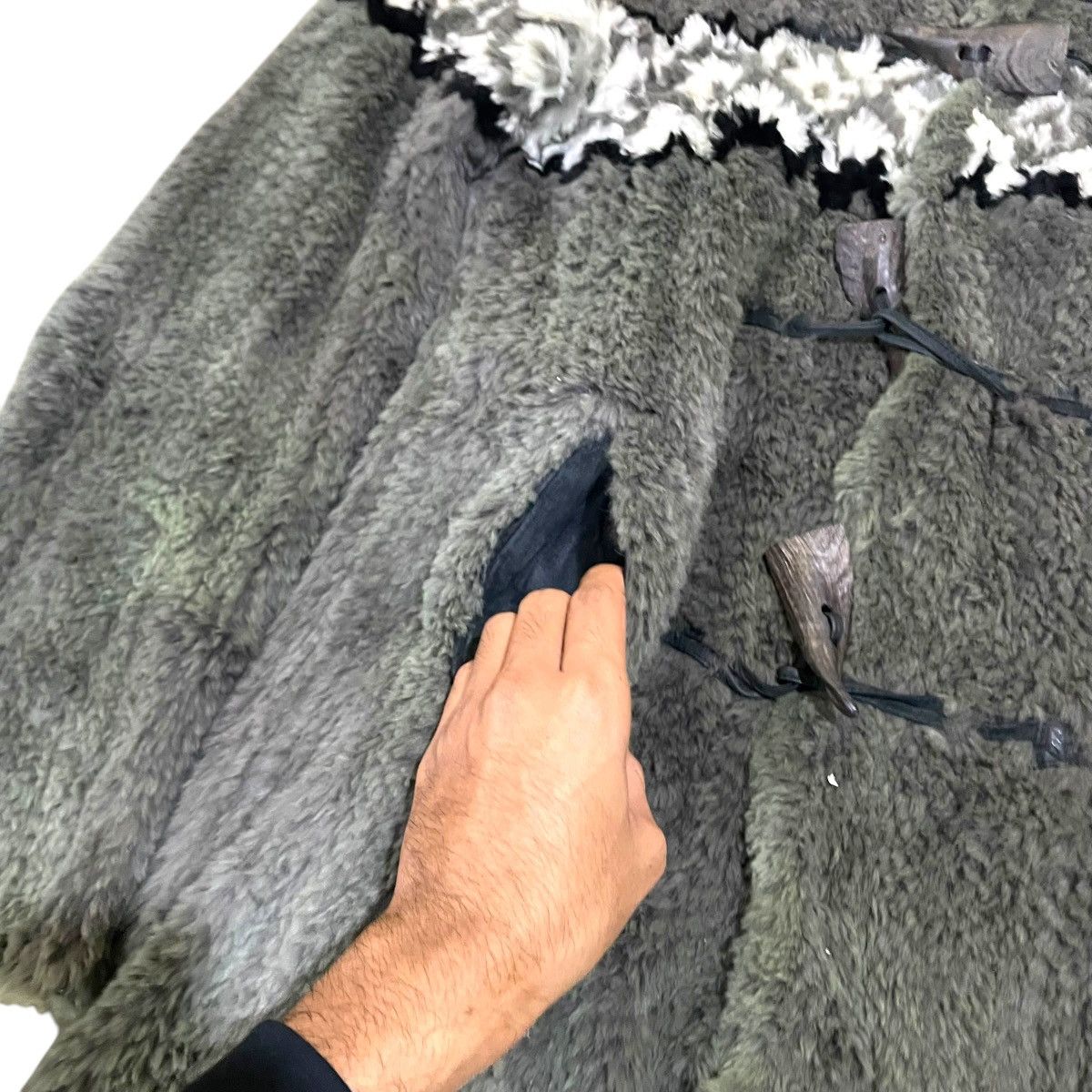 Isamu Katayama Backlash 💰BINDING💰 ISAMU KATAYAMA BACKLASH FUR RABBIT DUFFLE JACKET Size US L / EU 52-54 / 3 - 6 Thumbnail