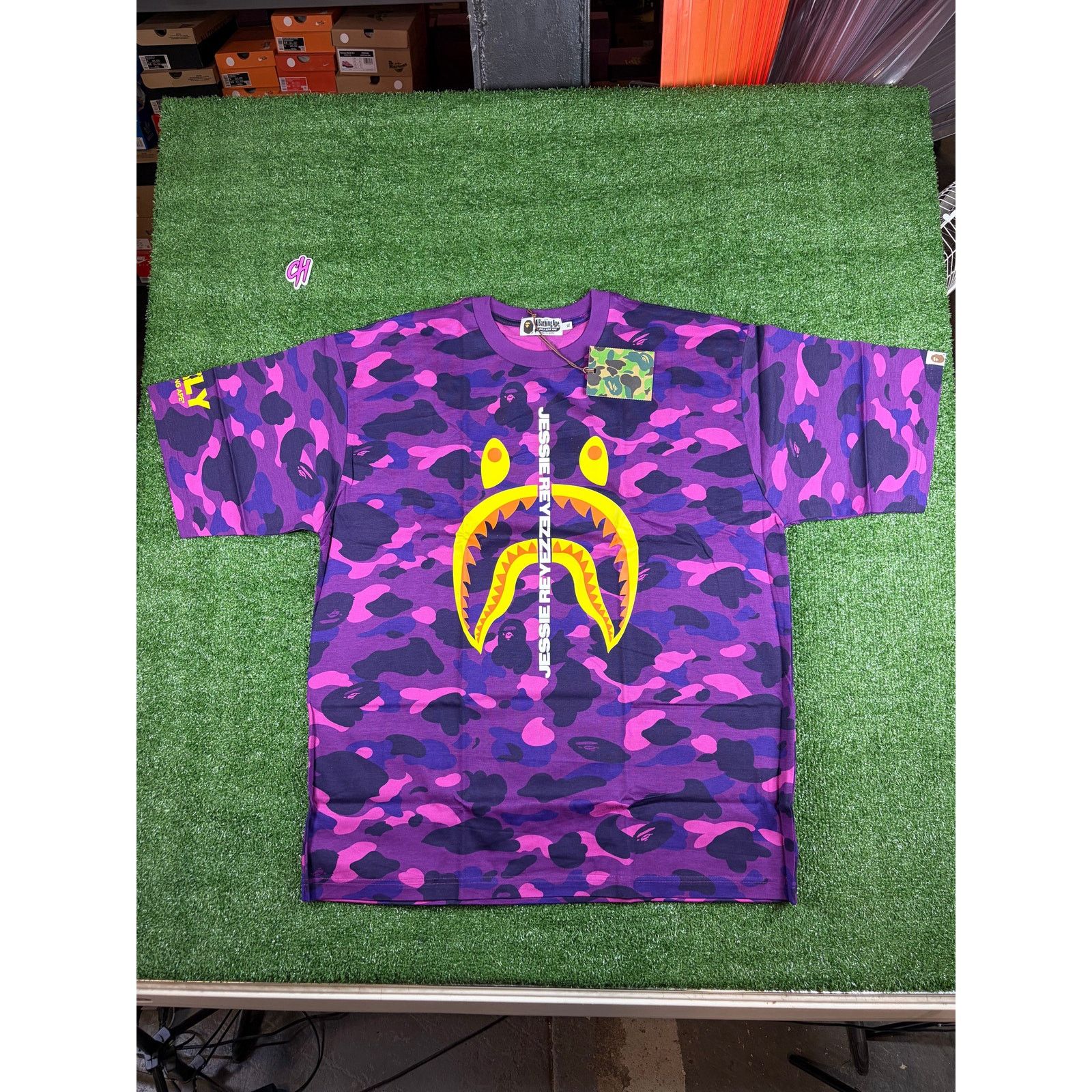 Bape BAPE X Jessie Reyez Purple Shark Camo T-Shirt Size XL Size US XL / EU 56 / 4 - 8 Thumbnail