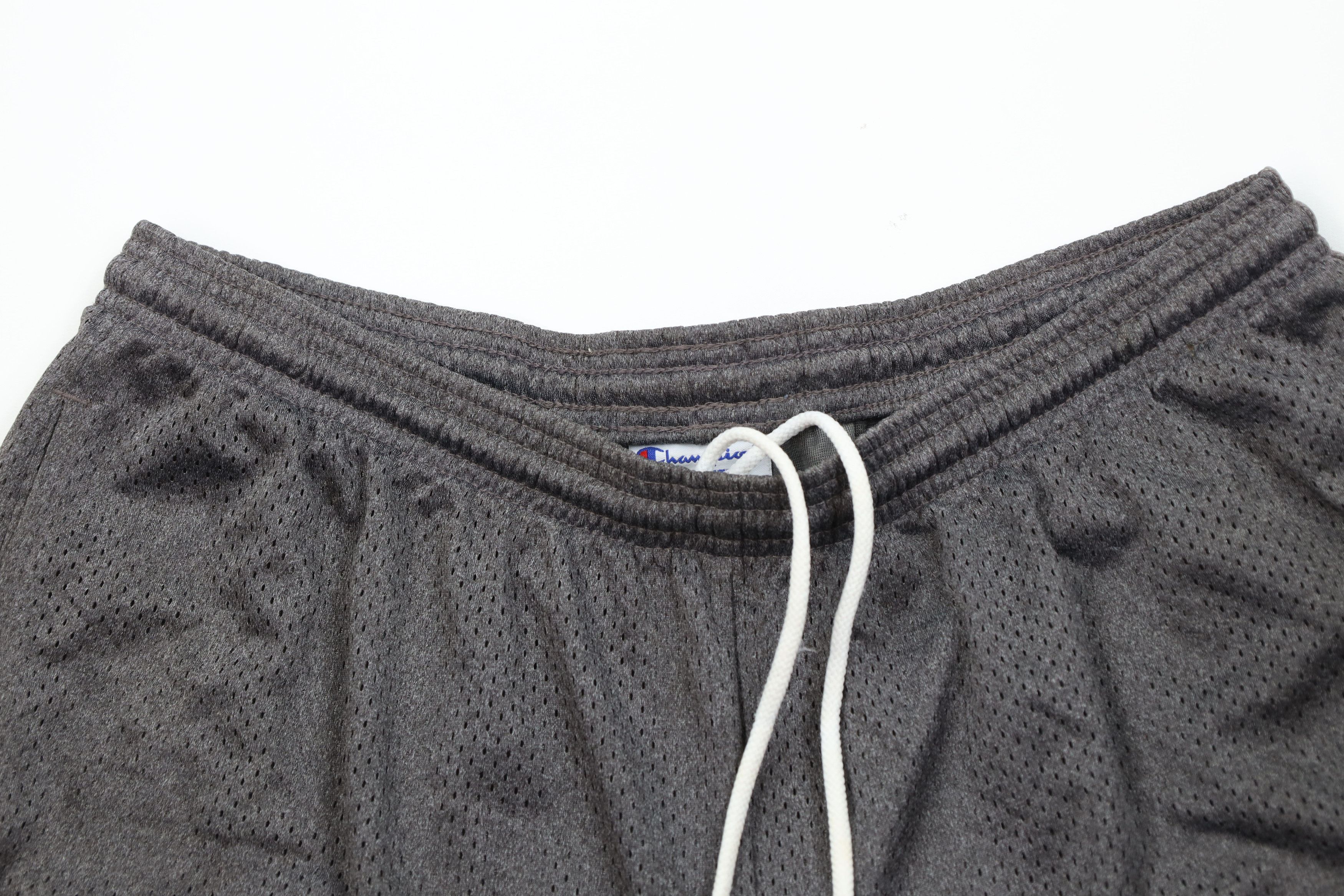 Champion Vintage Champion Big Logo Mesh Basketball Shorts Gray Size US 34 / EU 50 - 2 Thumbnail