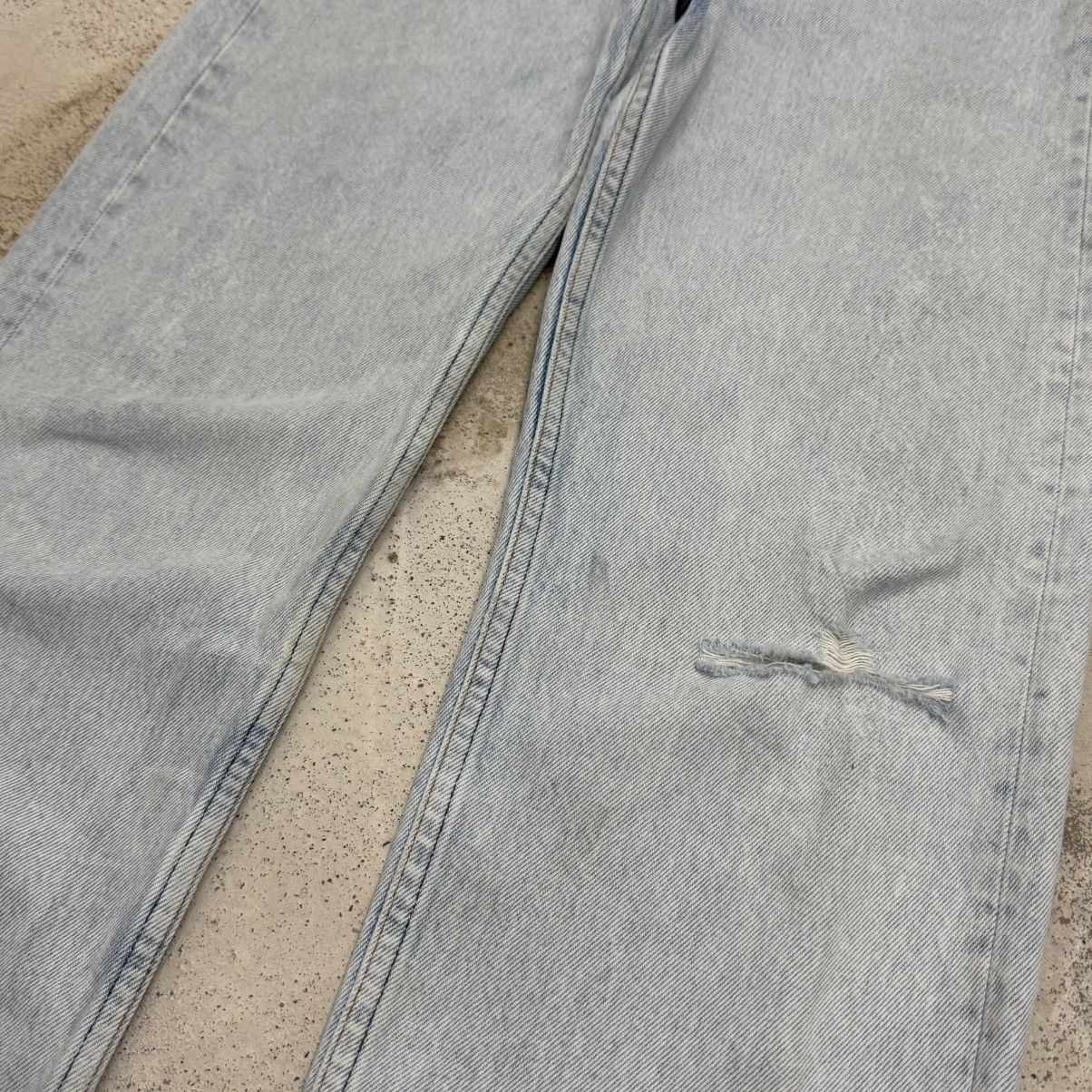 Levi's Vintage 90s Levis 501 Buttonfly Distressed Marks Denim Pants Size US 27 - 6 Thumbnail