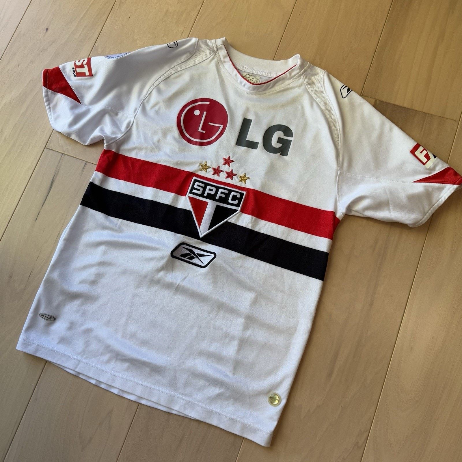 Reebok Vintage São Paulo Jersey Small White Red Reebok FC Soccer Size US S / EU 44-46 / 1 - 9 Thumbnail