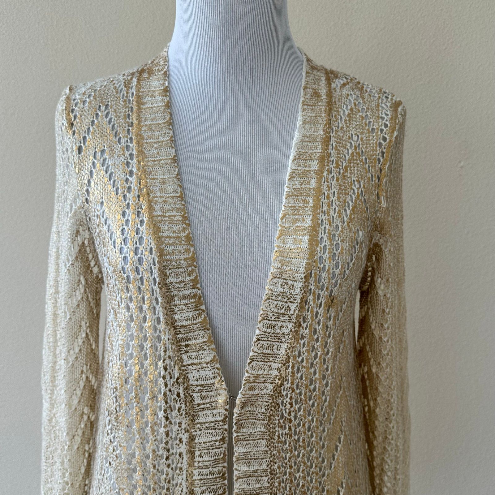 Other Gold Shimmer Women's Sweater Acrylic Cardigan Size 4-6 Size M / US 6-8 / IT 42-44 - 3 Thumbnail