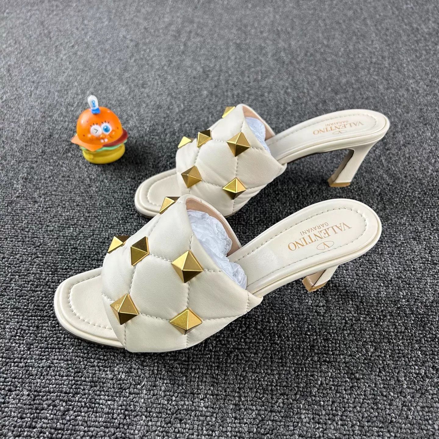 Valentino Valentino White Studded Heeled Slipper Heels 37.5 Size US 7 / IT 37 - 1 Thumbnail