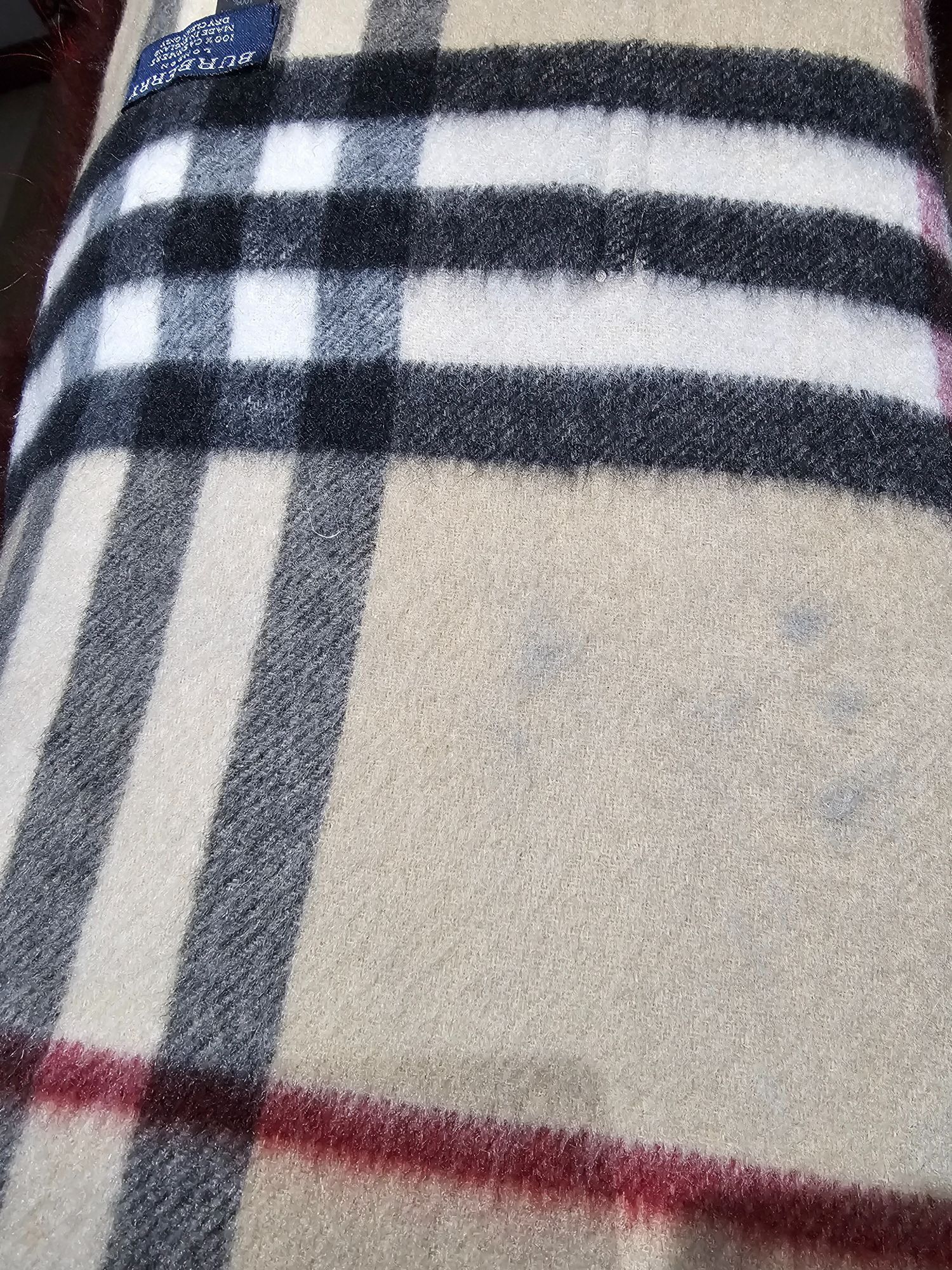Burberry Burberry 100% Cashmere Fur Trim Scarf/Shawl Wrap Plaid Desig Size ONE SIZE - 18 Thumbnail