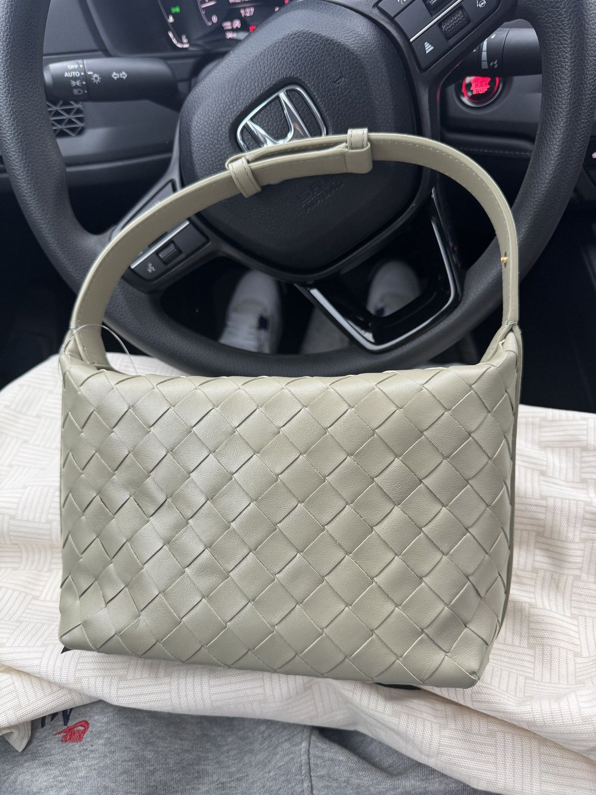 Bottega Veneta Travertine Gold Size ONE SIZE - 2 Thumbnail