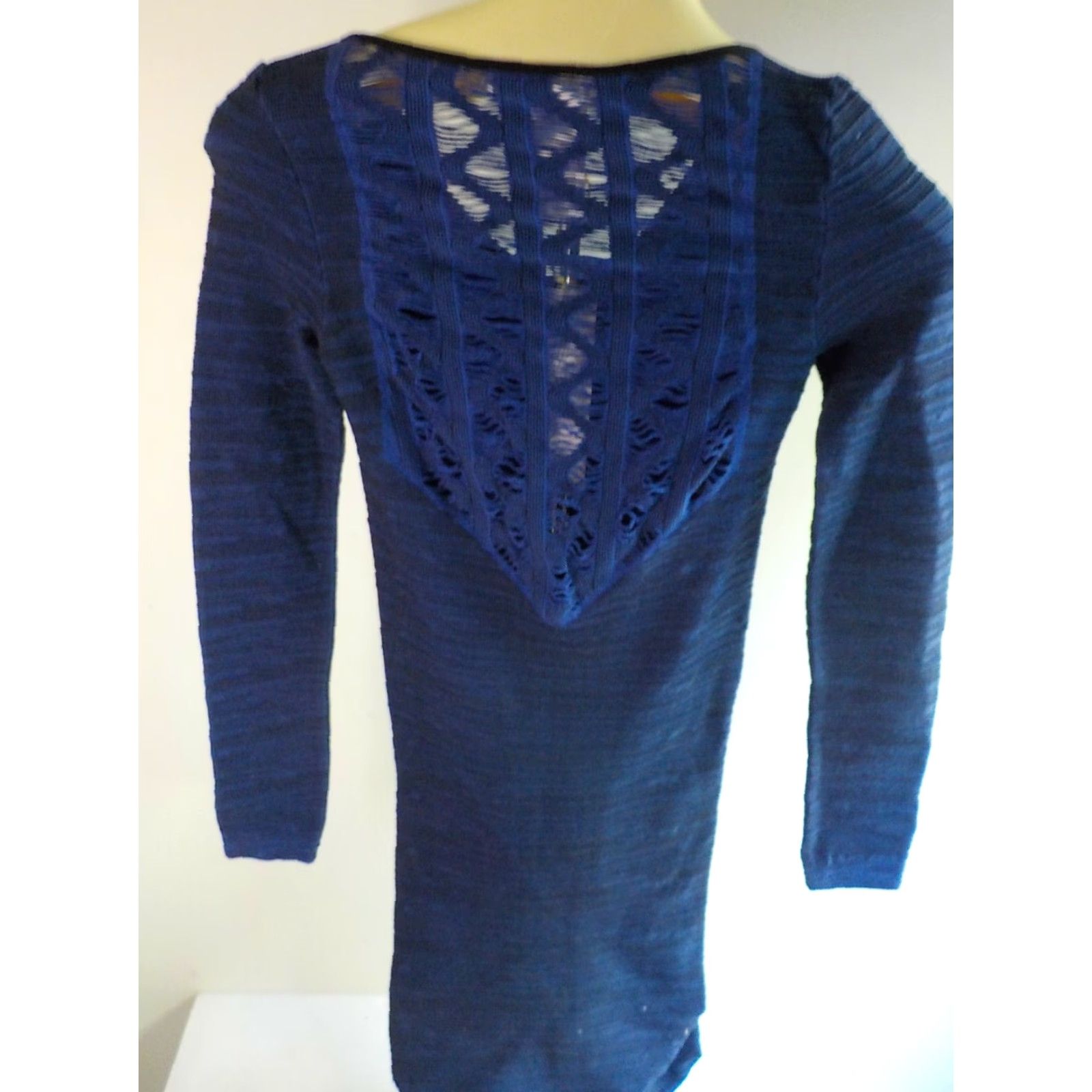 Bcbgmaxazria VINTAGE BCBGMAXAZRIA BCBG Generation LS Knit Mini Dress w Lace Back Blue XS/S Women Dress XS/S NWT Lace Back Blue Womens Size XS / US 0-2 / IT 36-38 - 4 Thumbnail