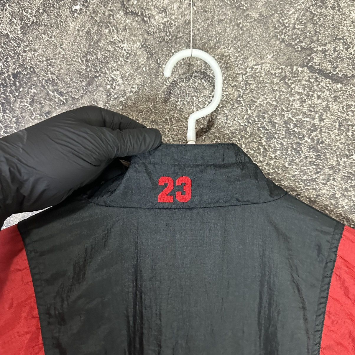 Nike Vintage Very Rare Nike x Jordan Track Jacket Size M / US 6-8 / IT 42-44 - 21 Thumbnail
