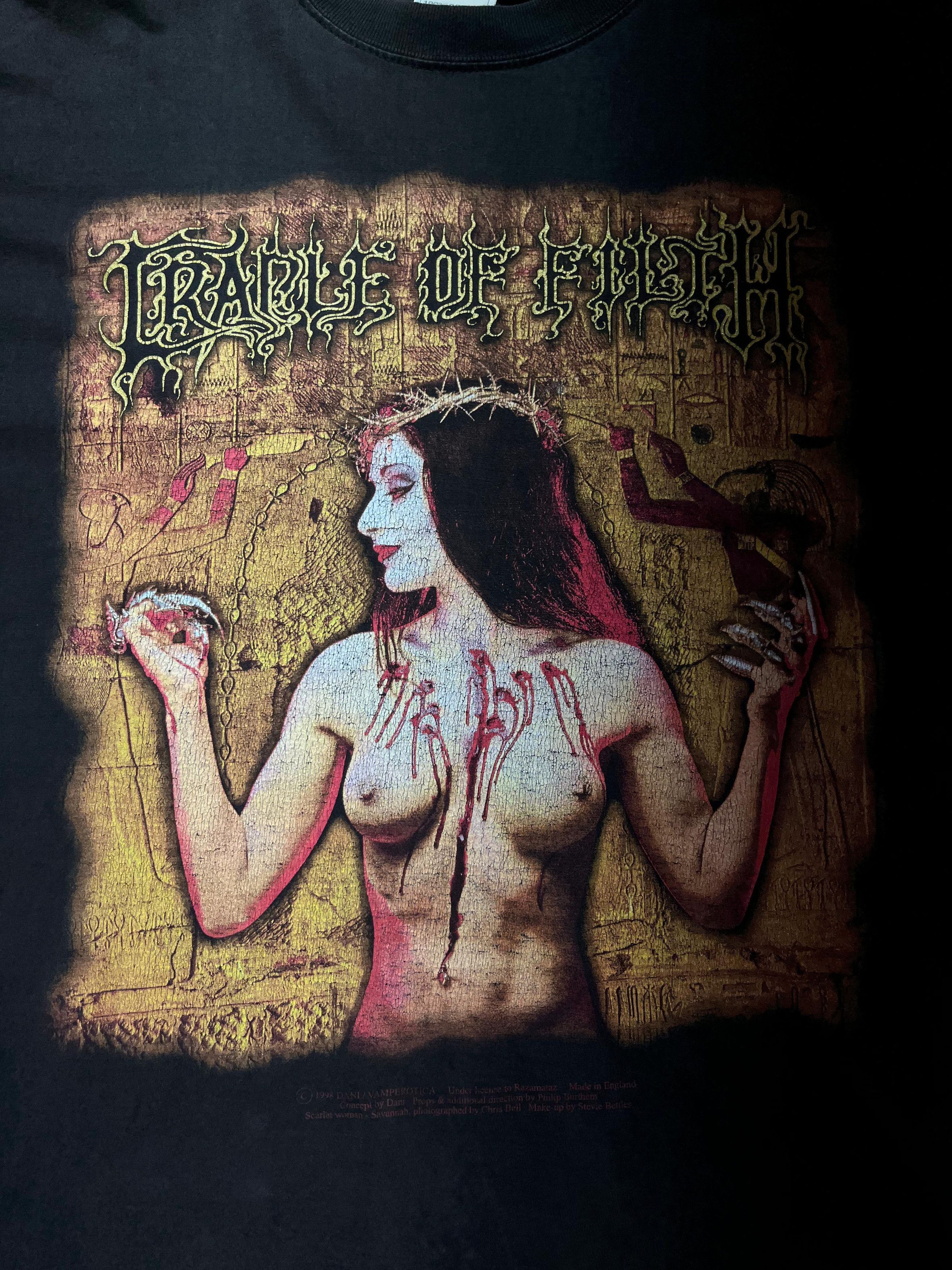 Vintage Vintage 1998 Cradle of Filth Praise The Whore T-Shirt Size US XL / EU 56 / 4 - 3 Thumbnail