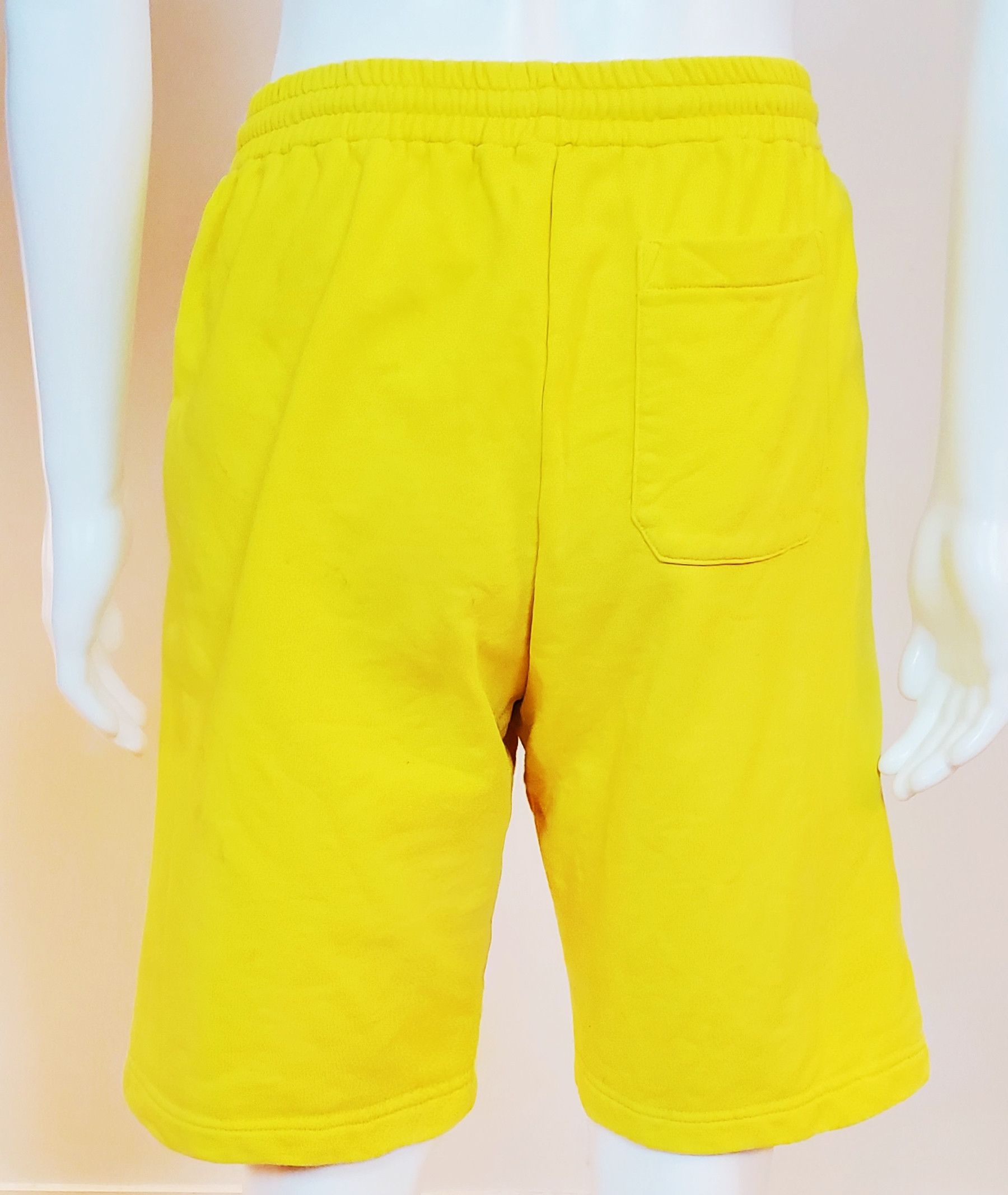 MSGM 85% OFF! MSGM Heavyweight Bermuda Shorts Yellow Size US 26 / EU 42 - 2 Thumbnail