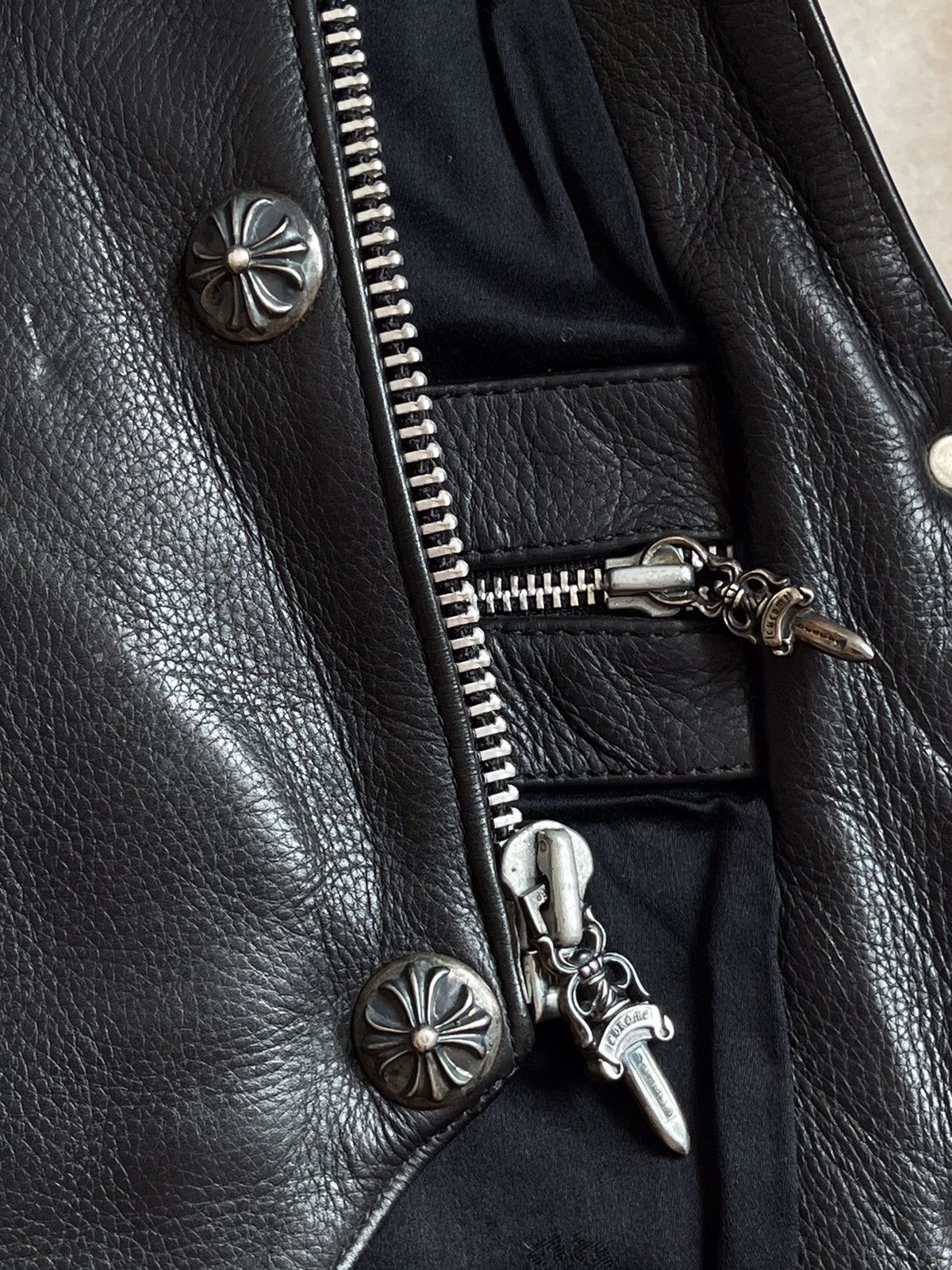 Chrome Hearts 1995 Iconic Chrome Hearts Six Button Leather Vest Size US M / EU 48-50 / 2 - 18 Thumbnail