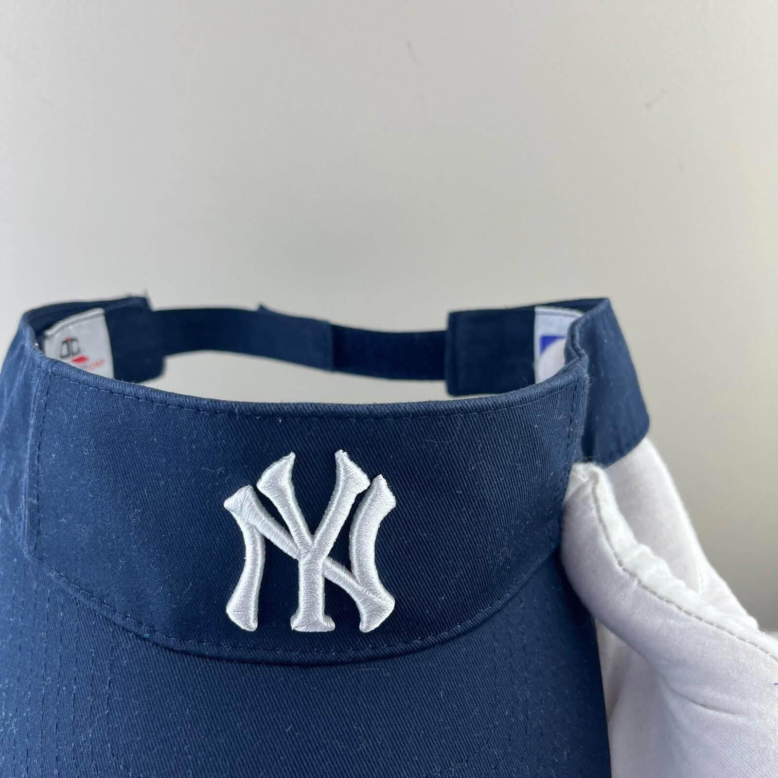 New York Yankees Vintage Y2K New York Yankees Visor Strapback Hat 90s Size ONE SIZE - 2 Thumbnail