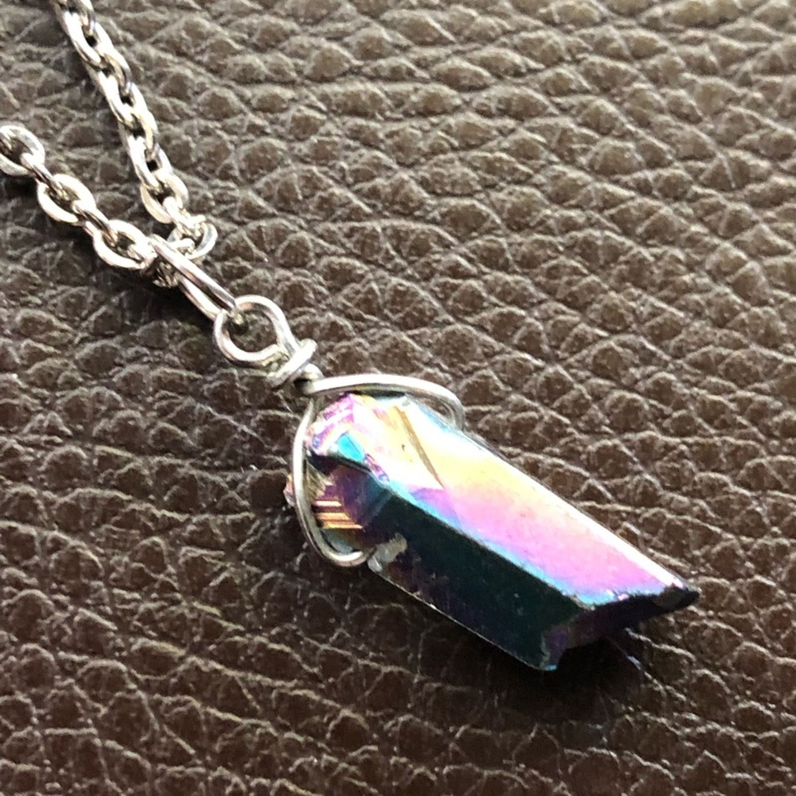 Vintage Vintage rough rainbow crystal on 18kt gold chain necklace Size ONE SIZE - 6 Thumbnail