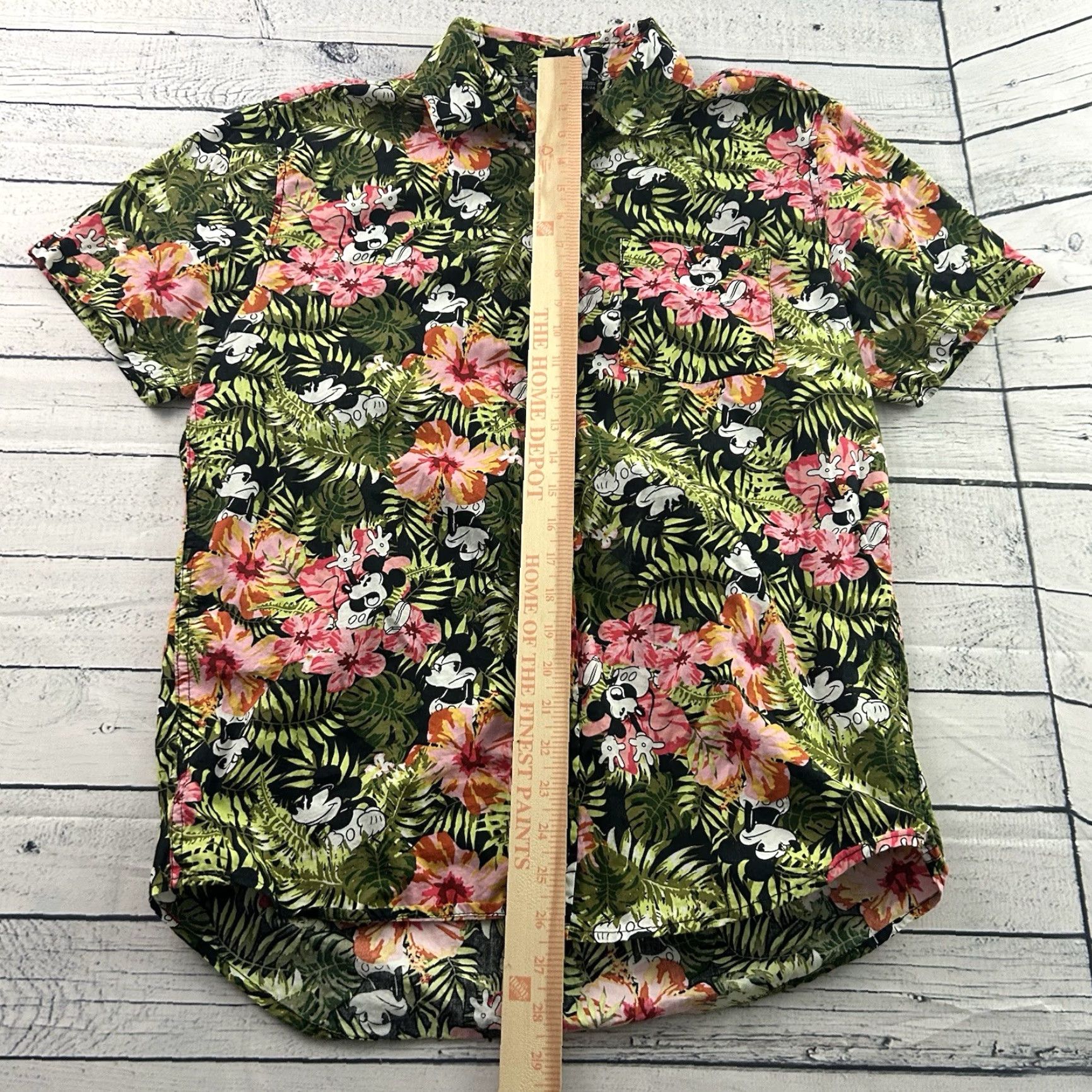 Disney Disney Mickey Mouse Hawaiian Short Sleeve Button-Up Shirt Men’s M Black Size US M / EU 48-50 / 2 - 3 Thumbnail