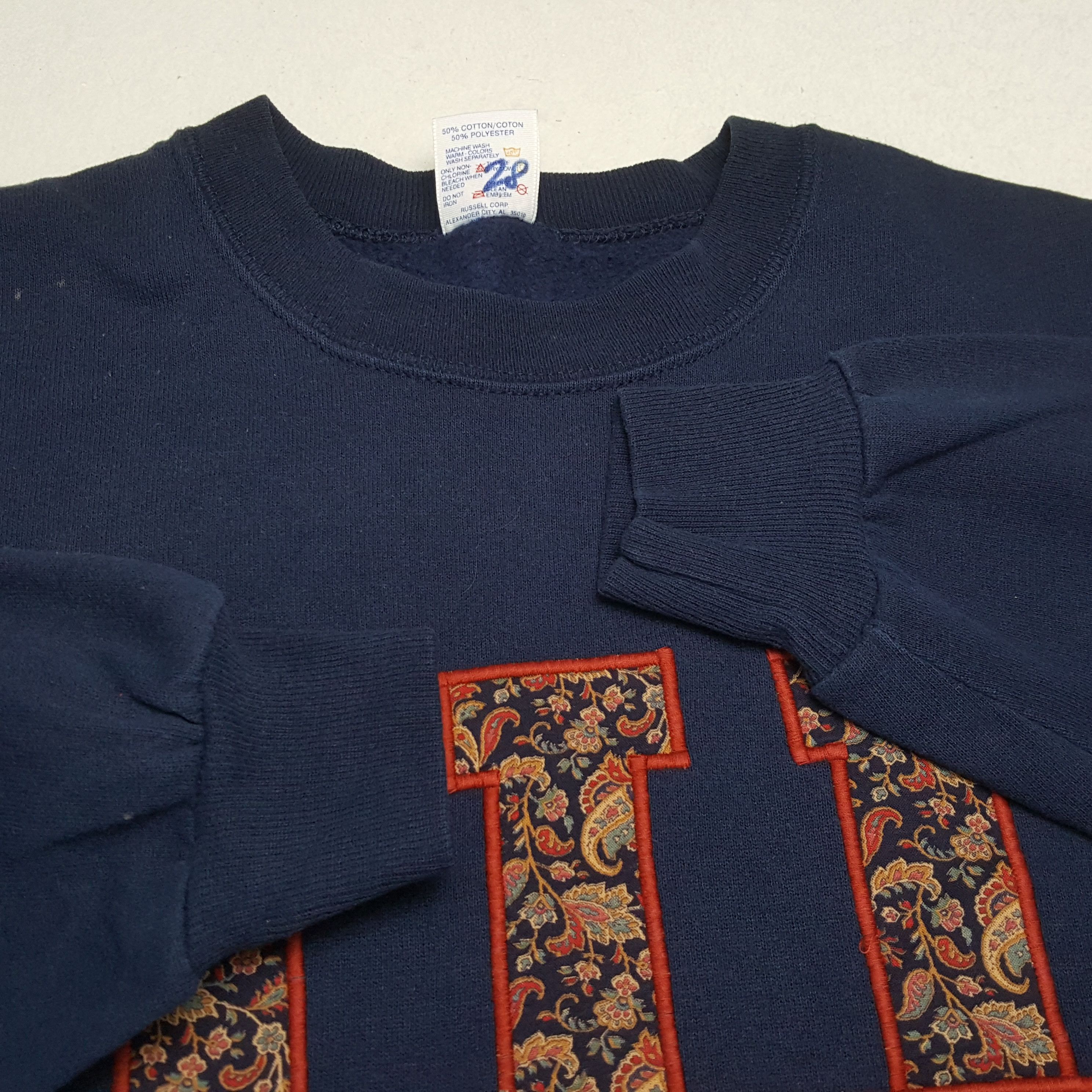 Vintage Vintage 90's UNIVERSITY OF ILLNOIS Promotion Sweatshirts Size US M / EU 48-50 / 2 - 7 Thumbnail