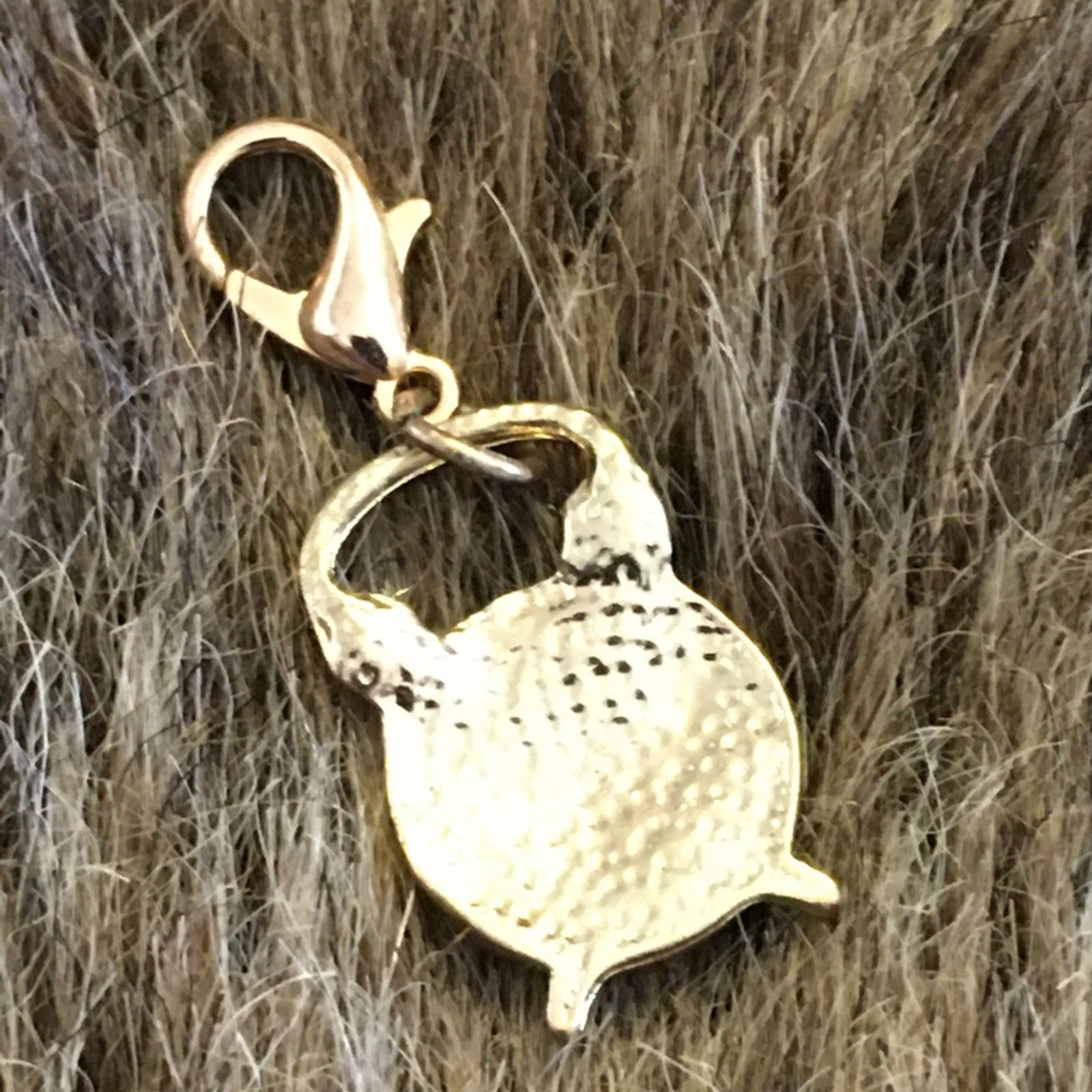 Jewelry Gold tone old time clock charm Size ONE SIZE - 4 Thumbnail