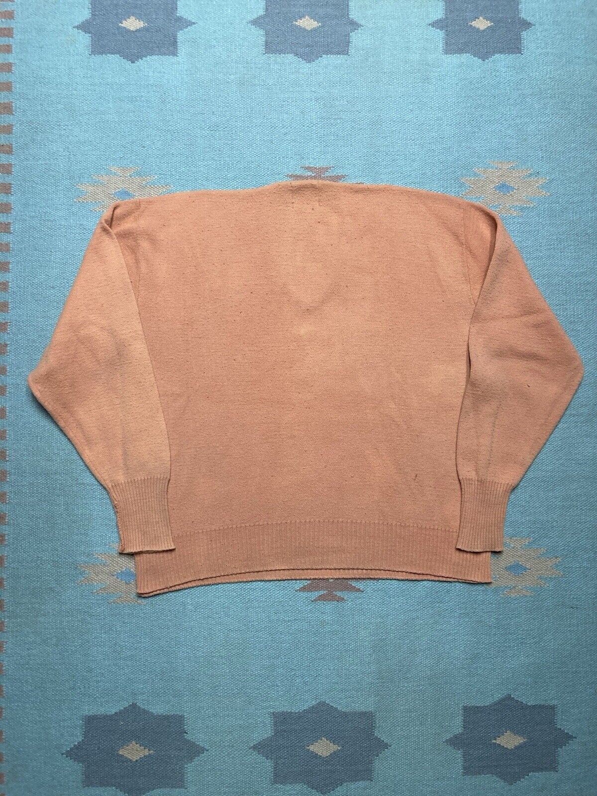Puritan × Vintage VTG 60s puritan sweater soft nylon knit v neck peach 44 L Size US L / EU 52-54 / 3 - 4 Thumbnail