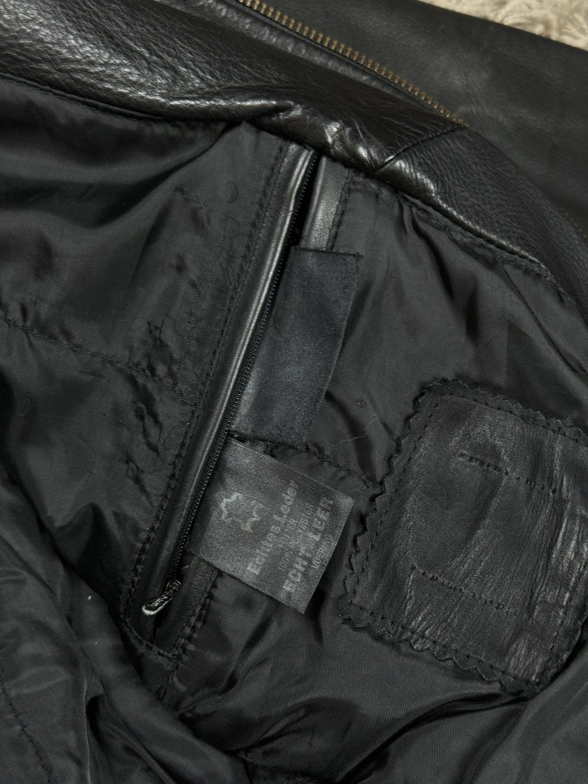 Vintage Vintage leather bomber jacket 90s original retro casual item Size US L / EU 52-54 / 3 - 3 Thumbnail