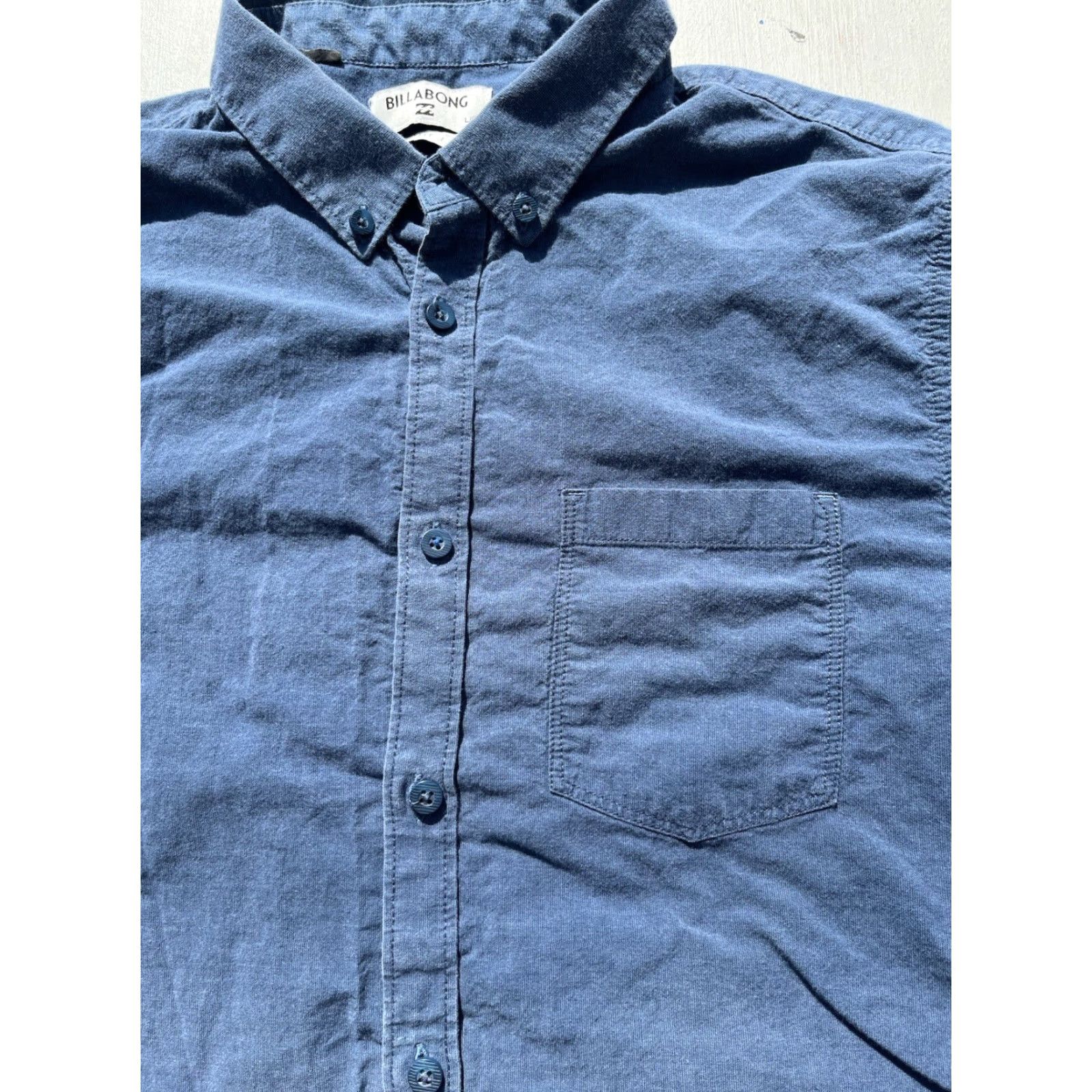 Billabong Billabong Shirt Blue Pocket L Chambray Light Beach Surf Outdoor Camp City Mens Size US L / EU 52-54 / 3 - 2 Thumbnail
