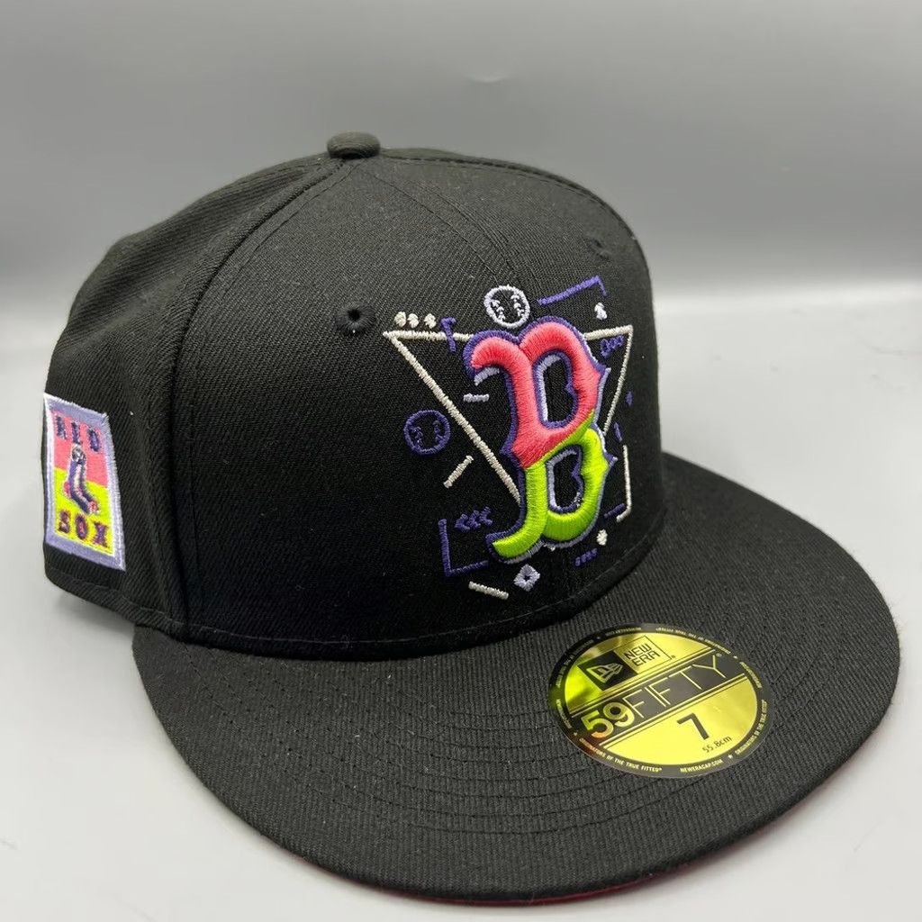 New Era Boston Red Sox Hat Men 7 Black In Living Color Fitted Cap Size ONE SIZE - 1 Thumbnail