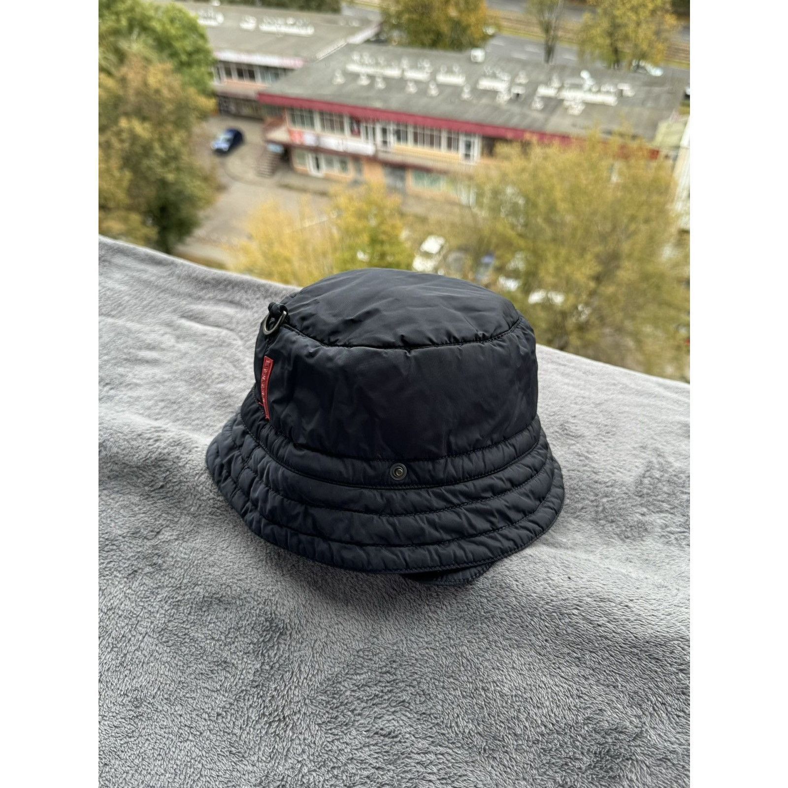 Prada Prada linea rossa red tab nylon navy blue bucket hat Size ONE SIZE - 2 Thumbnail