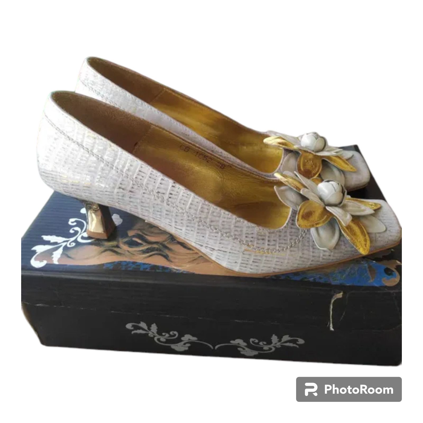 Other Vintage avant garde kitten heels floral decor US sz 6.5 Size US 6.5 / IT 36.5 - 2 Thumbnail