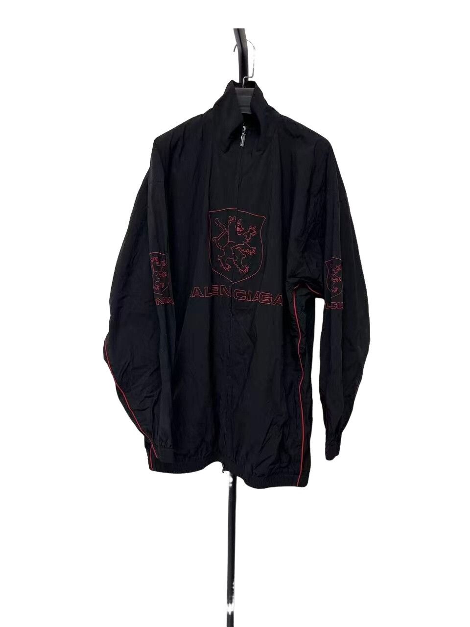 Balenciaga Balenciaga Lion Crest Embroidered Windbreaker Size 2 Size US M / EU 48-50 / 2 - 1 Thumbnail