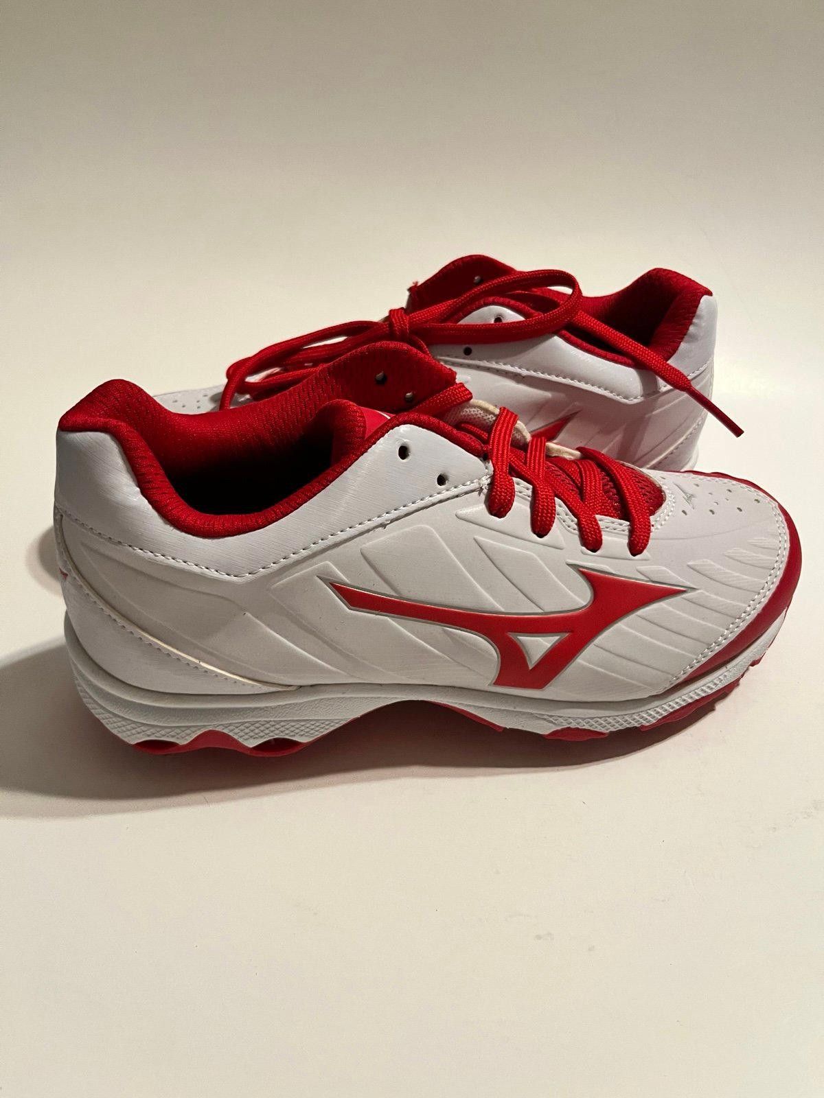 Mizuno Mizuno Women's 9 Spike Sweep 3 Softball Red White Size US 6 Size ONE SIZE - 1 Thumbnail