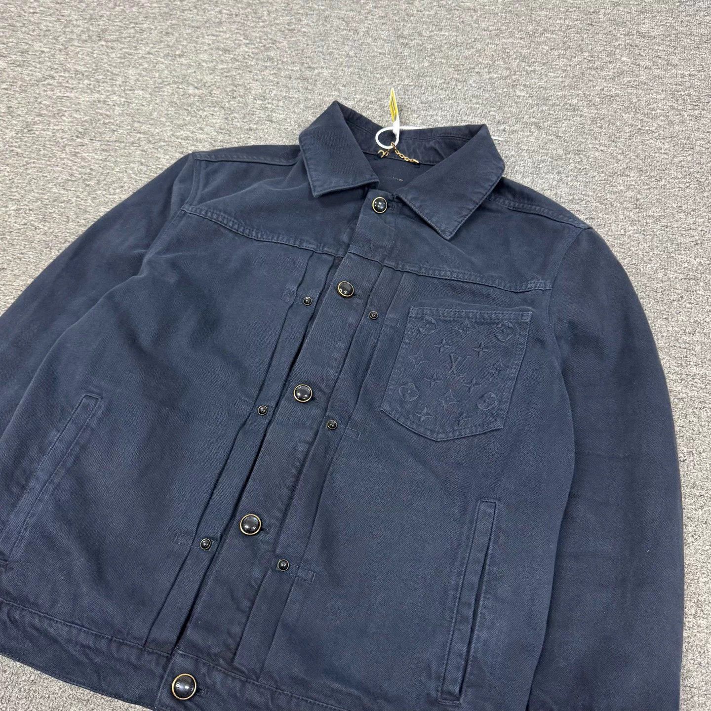 Louis Vuitton LV new velvet denim embossed logo jacket 44 99 new Size US S / EU 44-46 / 1 - 3 Thumbnail