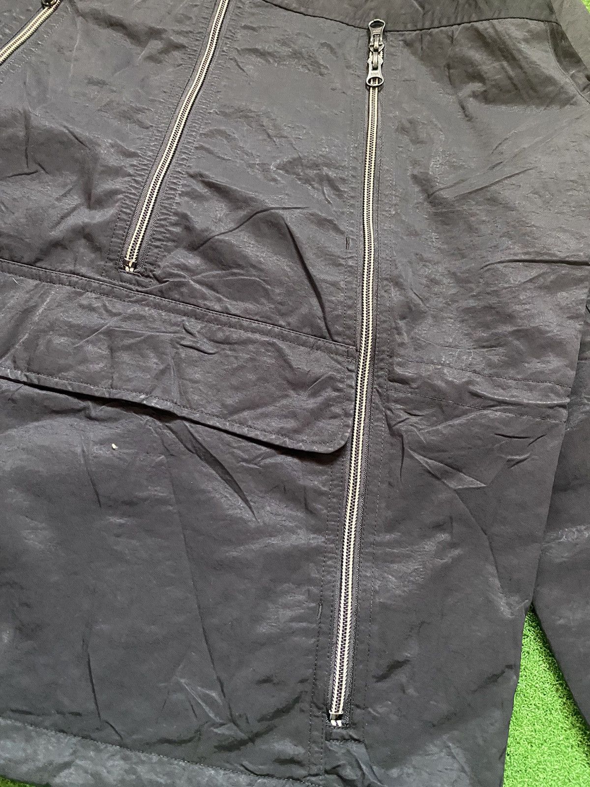 Uniqlo UNIQLO WINDBREAKER Size US L / EU 52-54 / 3 - 6 Thumbnail